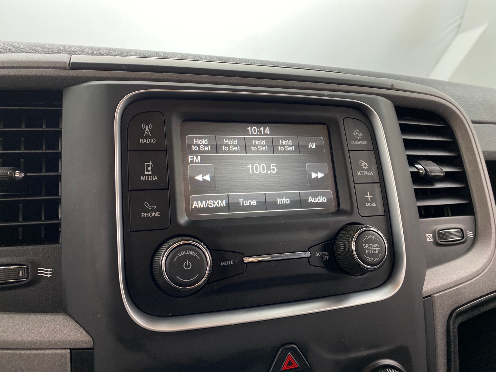 Thumbnail: 2023 RAM 1500 Classic - 3