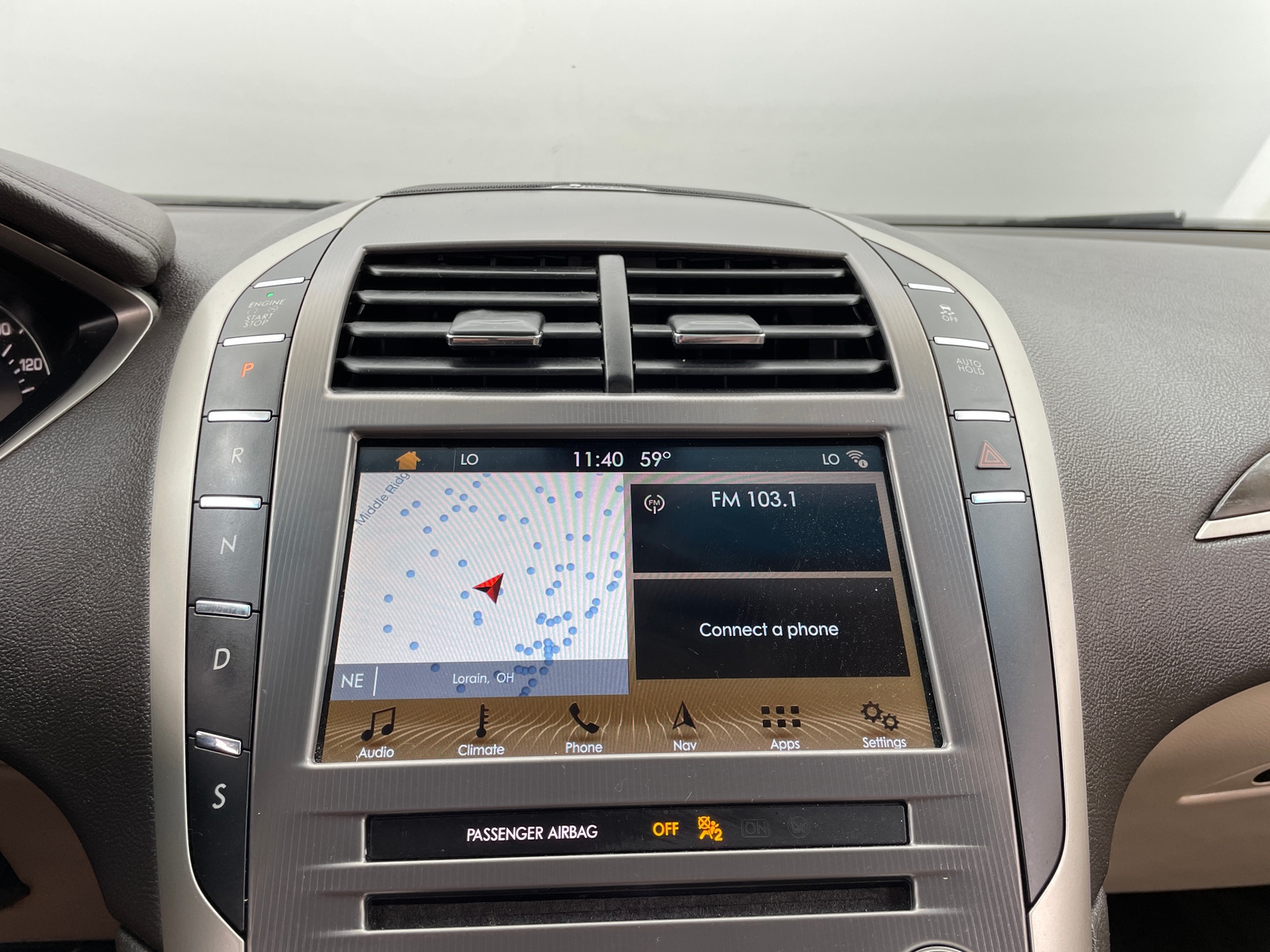 Thumbnail: 2018 Lincoln MKZ - 3