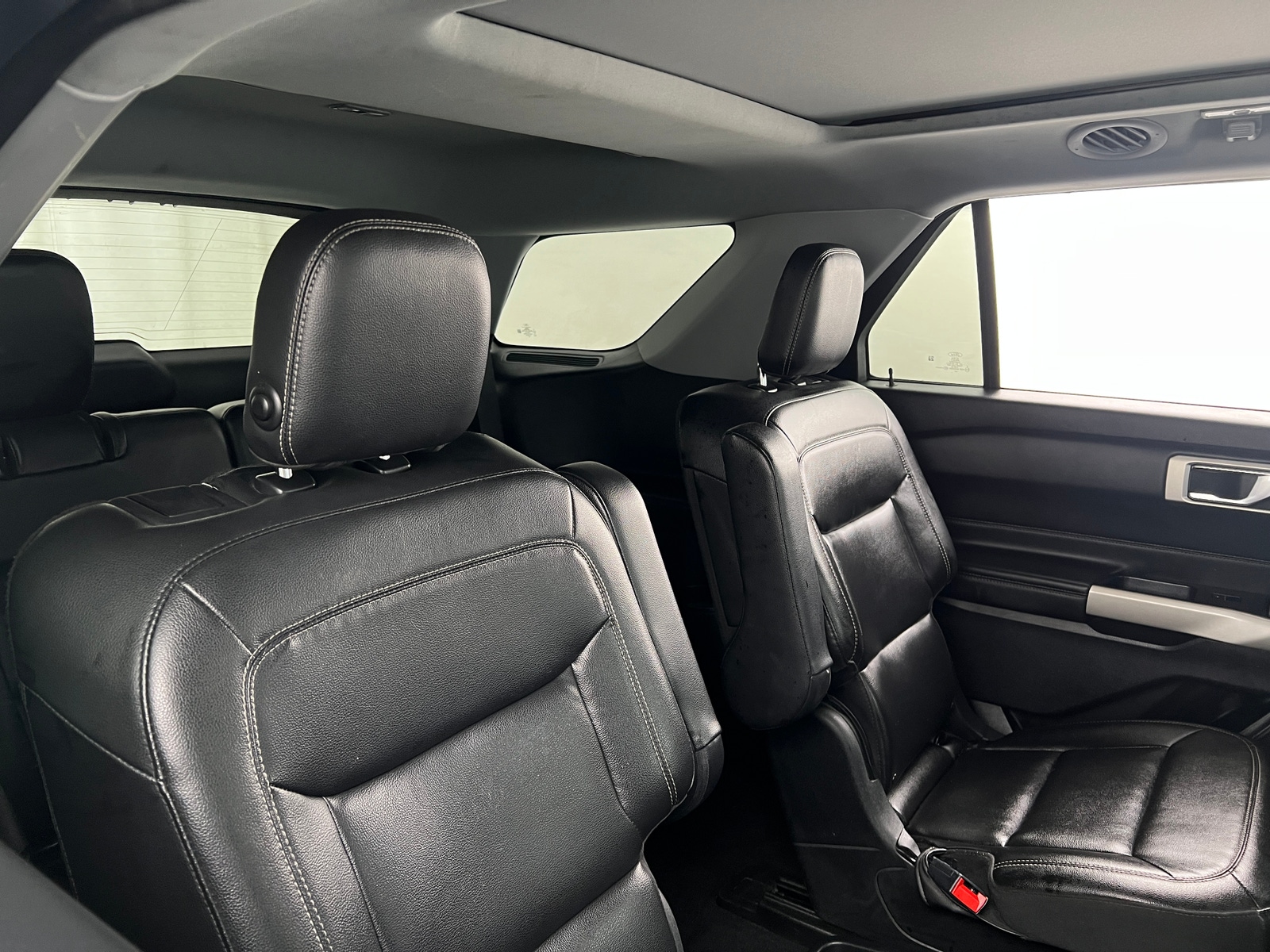 Thumbnail: 2020 Ford Explorer - 6