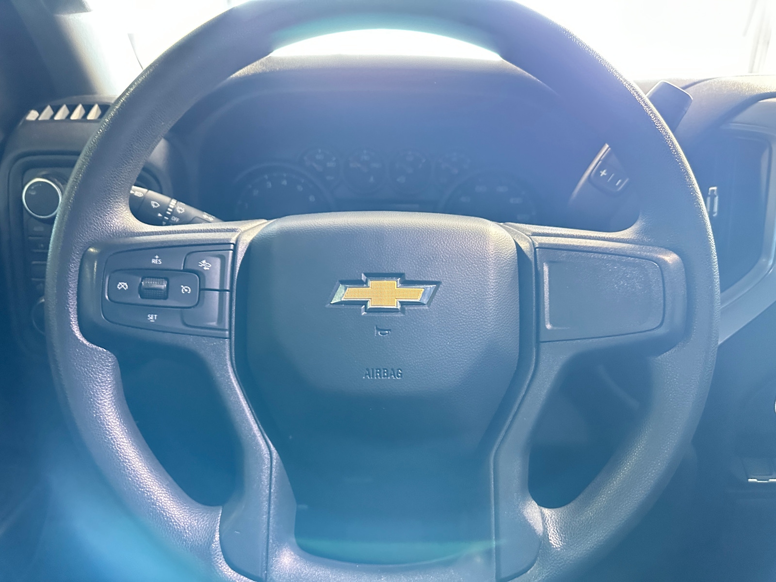 Thumbnail: 2023 Chevrolet Silverado 1500 - 5