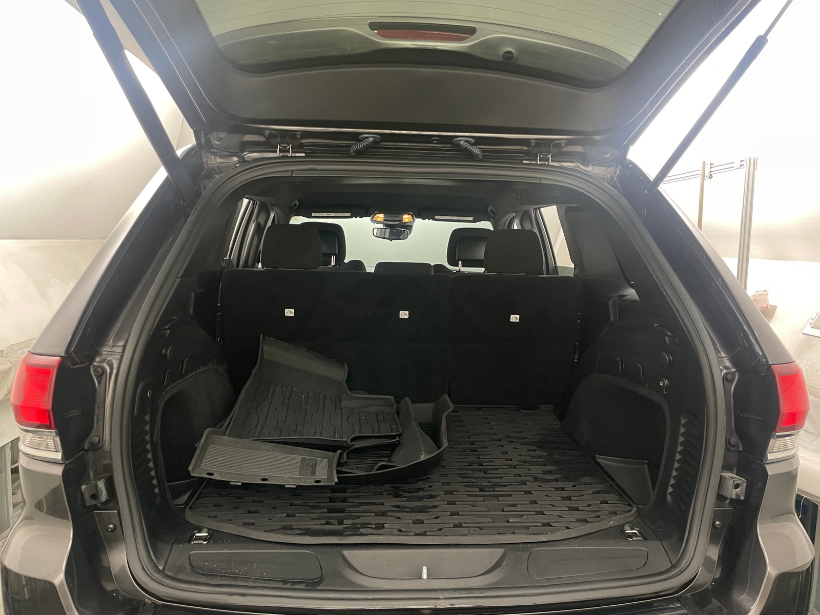 Thumbnail: 2021 Jeep Grand Cherokee - 7