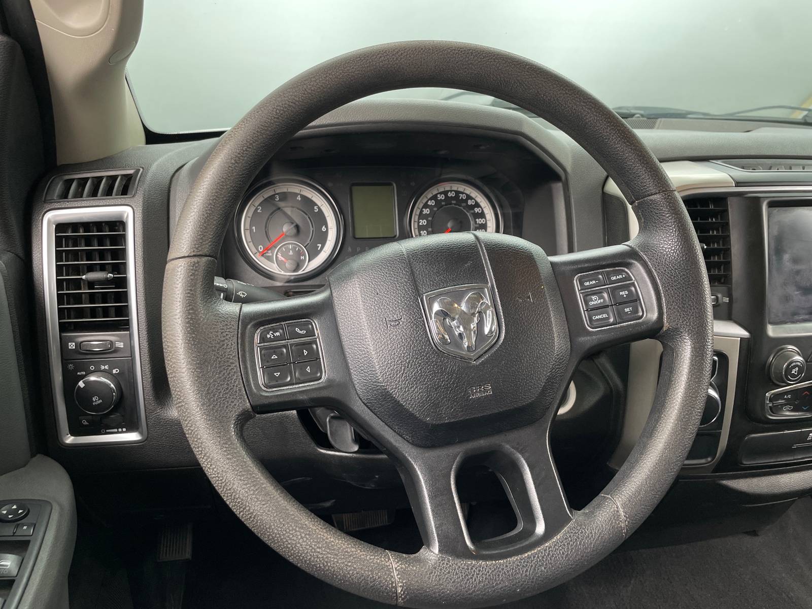 Thumbnail: 2019 RAM 1500 Classic - 5