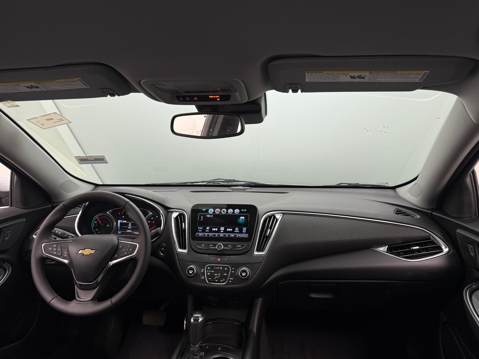 Thumbnail: 2017 Chevrolet Malibu - 3