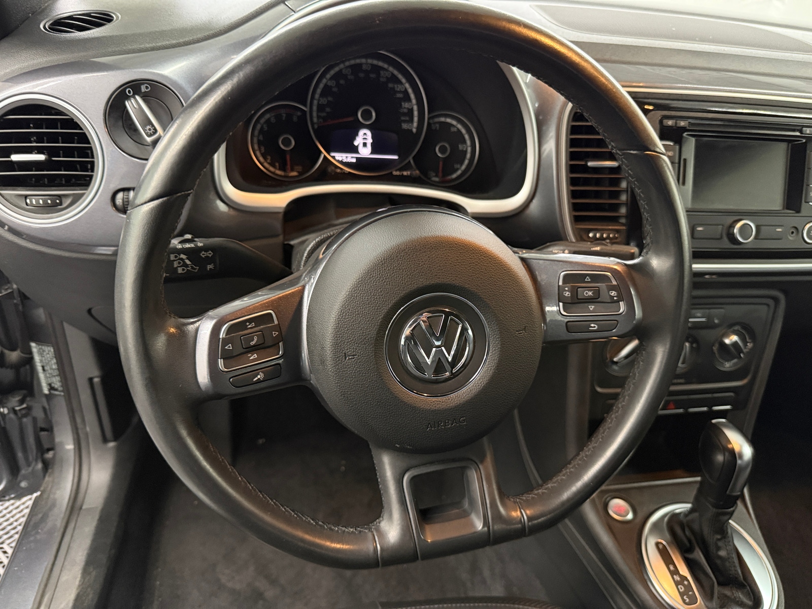 Thumbnail: 2013 Volkswagen Beetle - 4