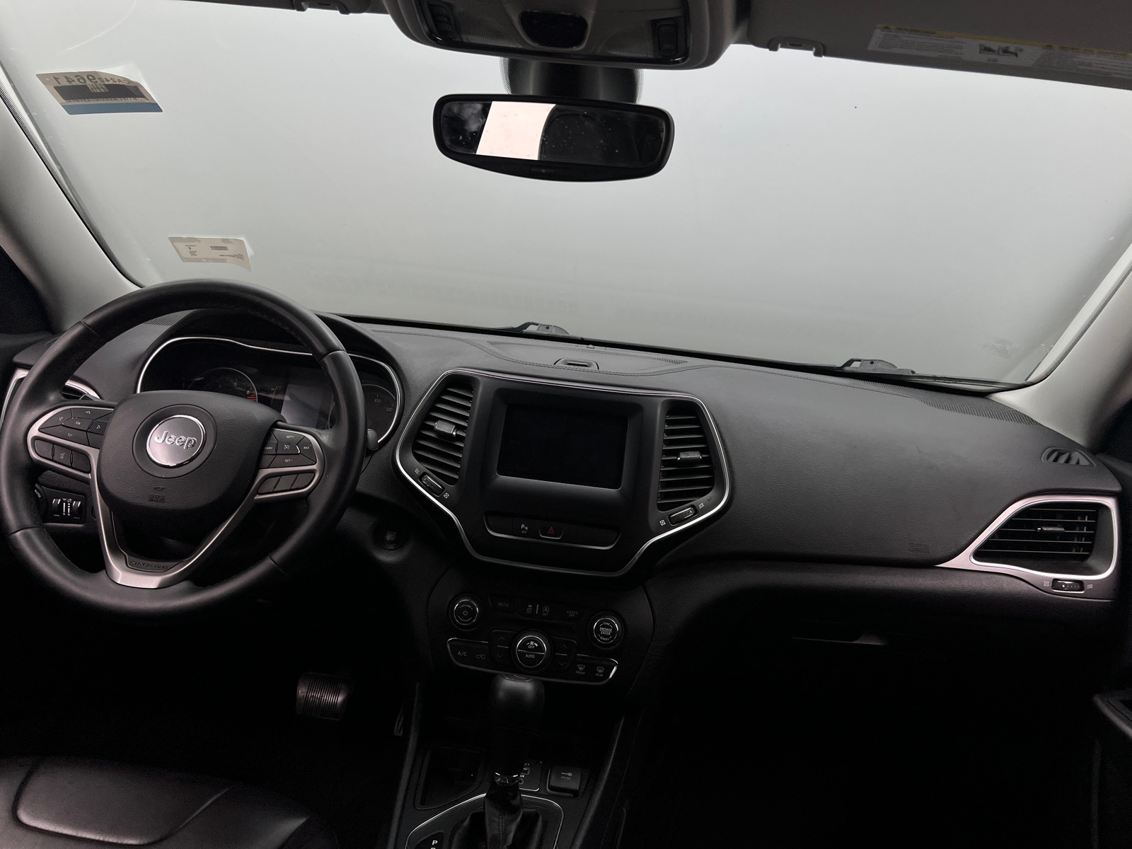 Thumbnail: 2019 Jeep Cherokee - 3