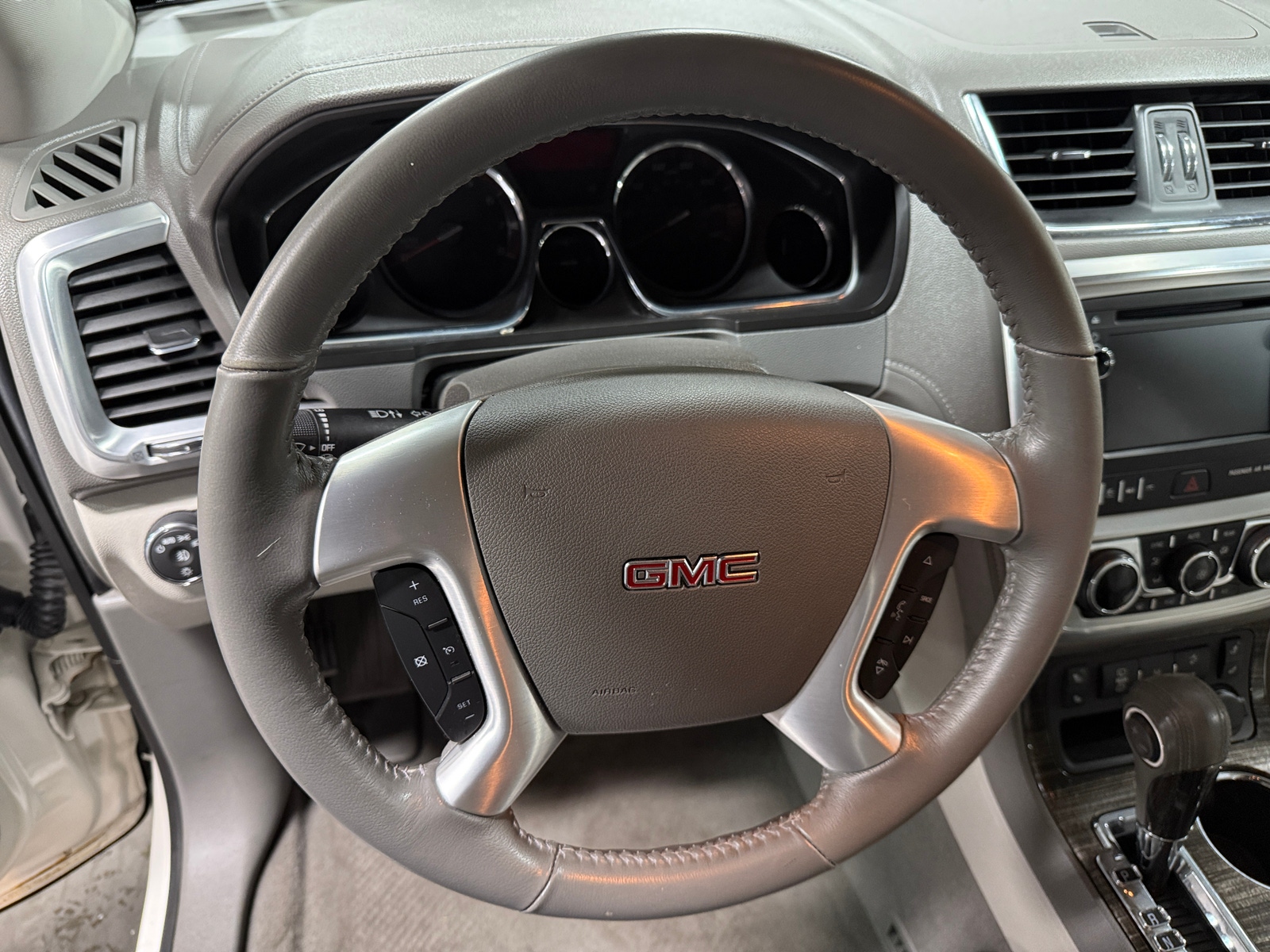Thumbnail: 2013 GMC Acadia - 4