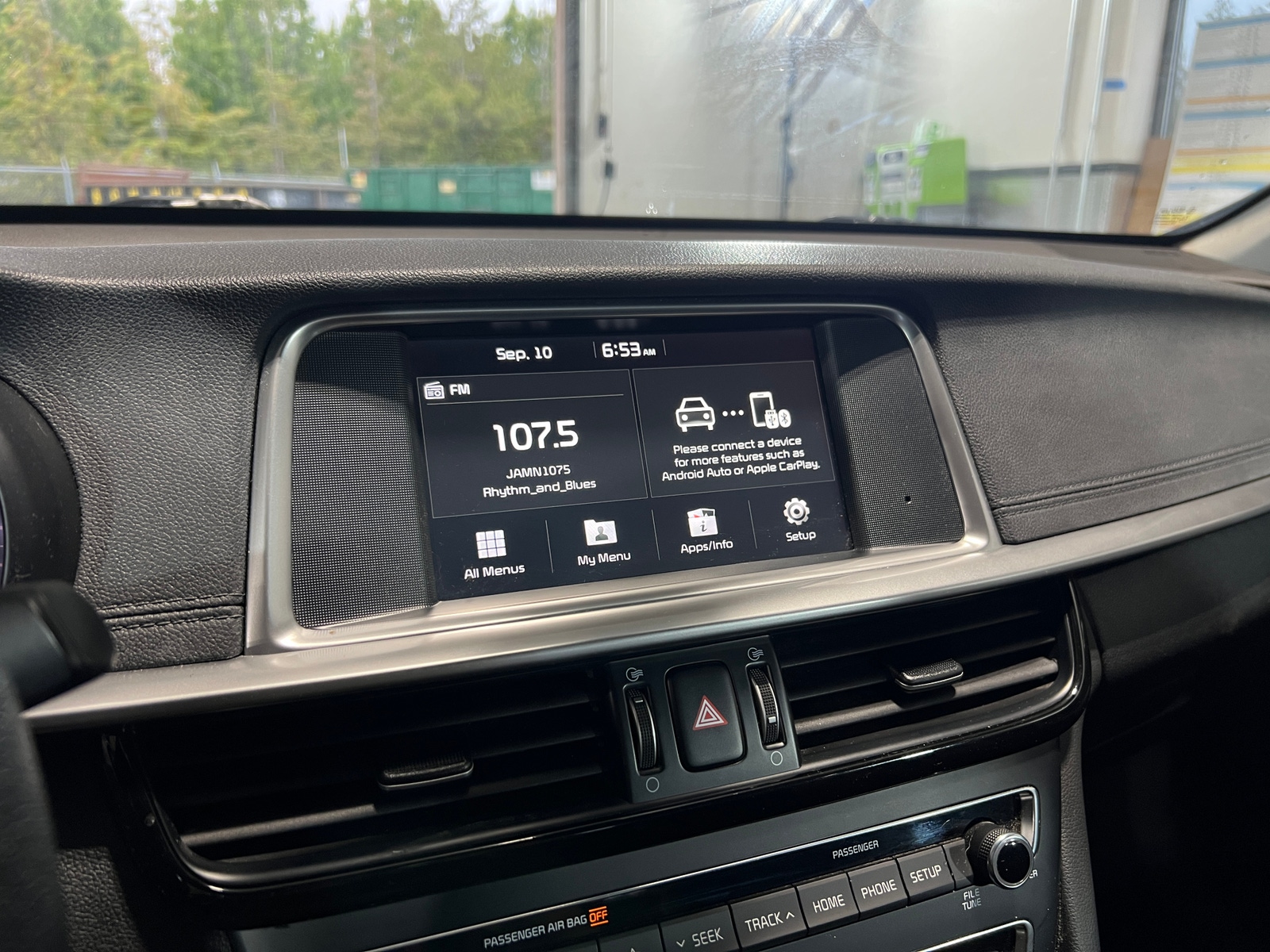 Thumbnail: 2020 Kia Optima - 4