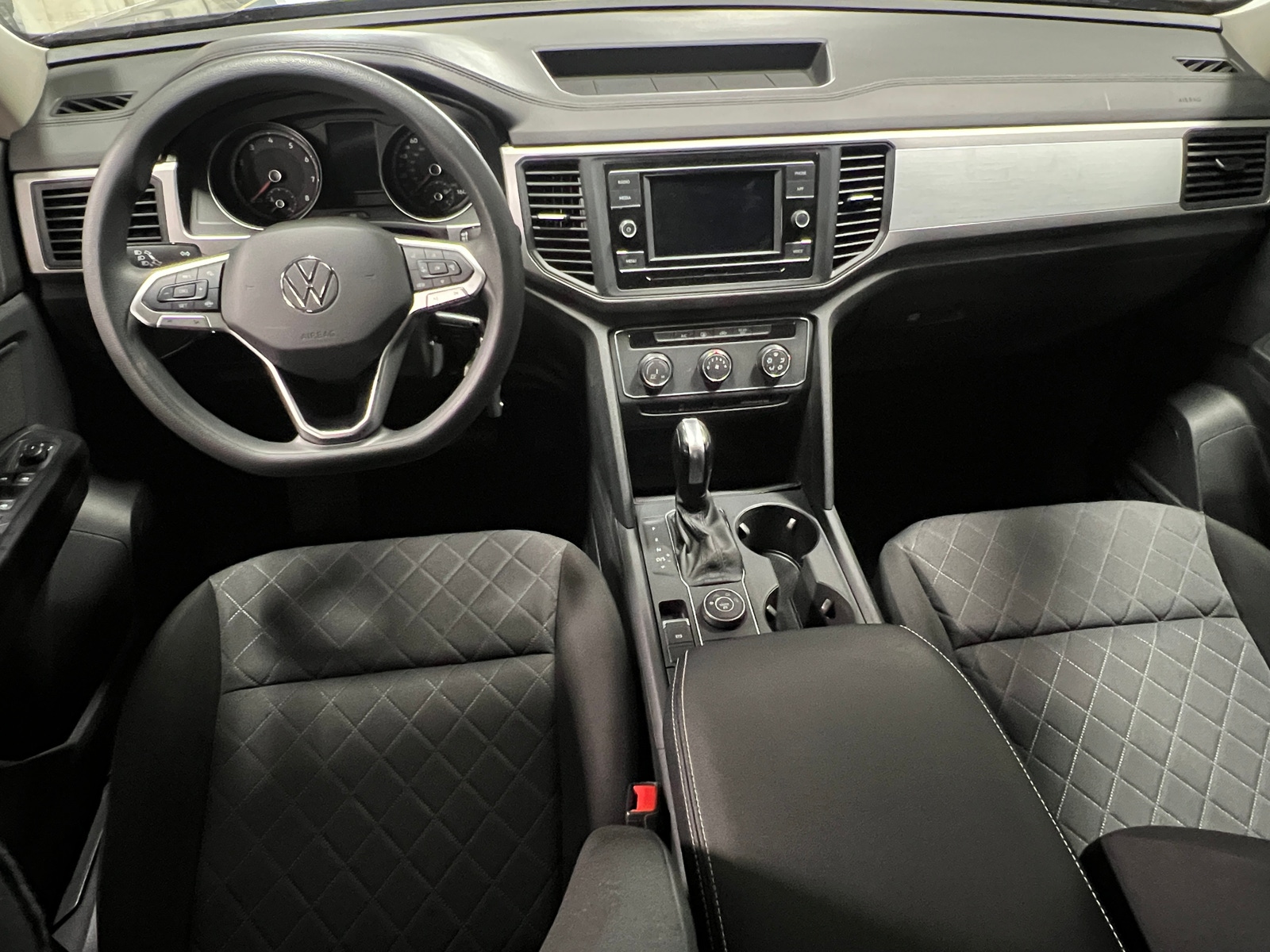 Thumbnail: 2021 Volkswagen Atlas - 3