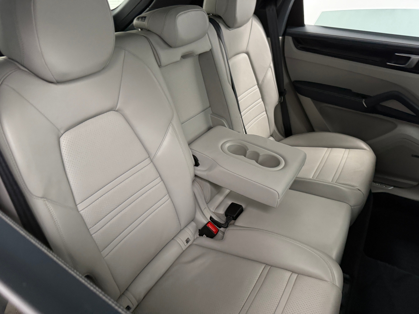 Thumbnail: 2019 Porsche Cayenne - 5