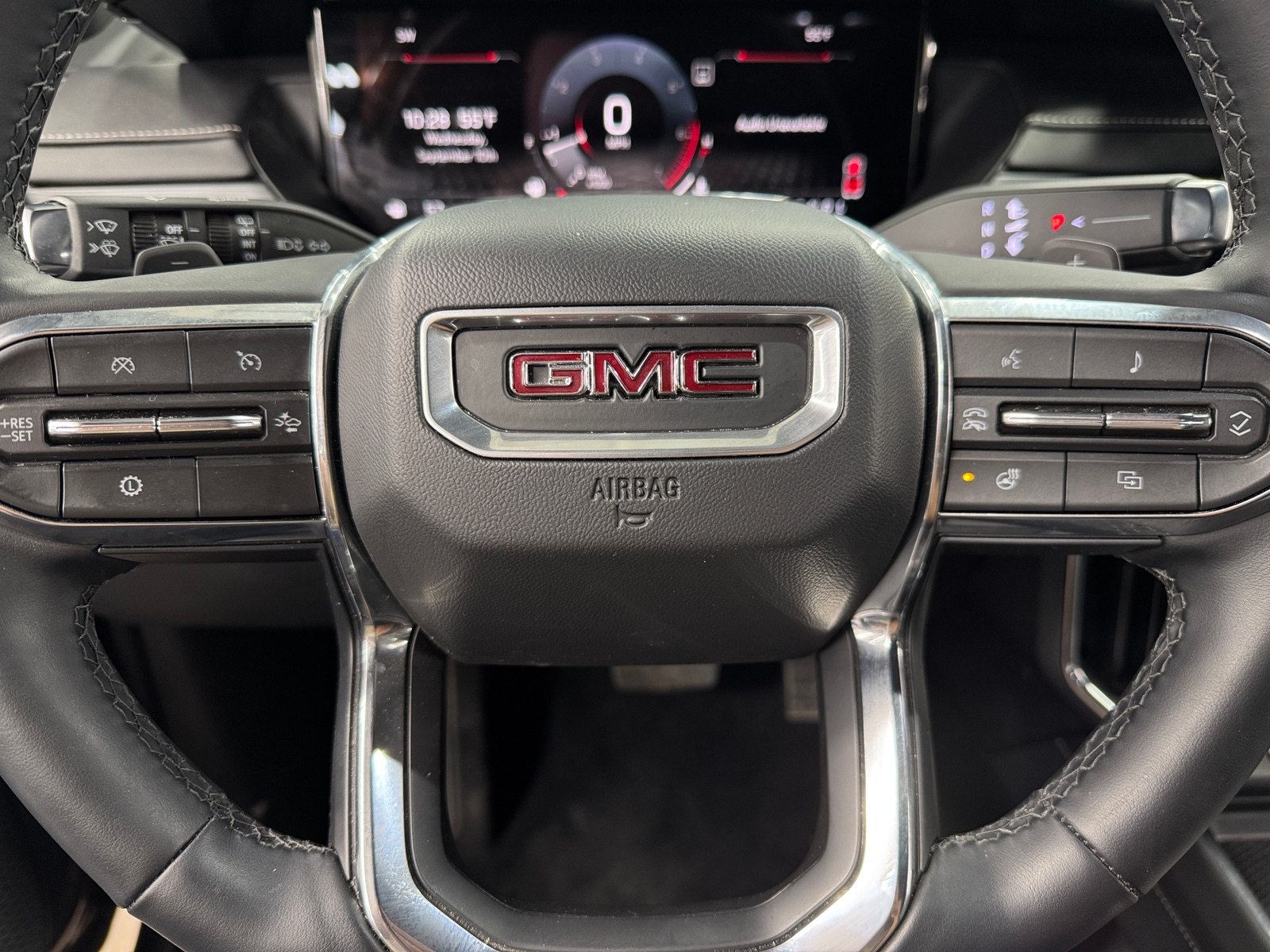 Thumbnail: 2024 GMC Acadia - 4