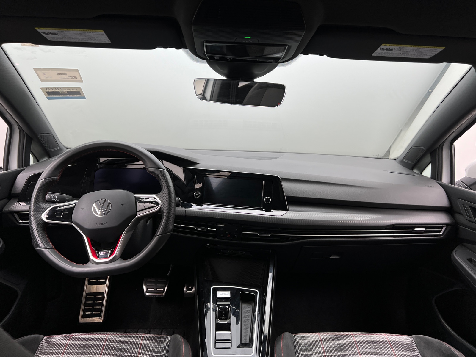 Thumbnail: 2024 Volkswagen Golf - 3