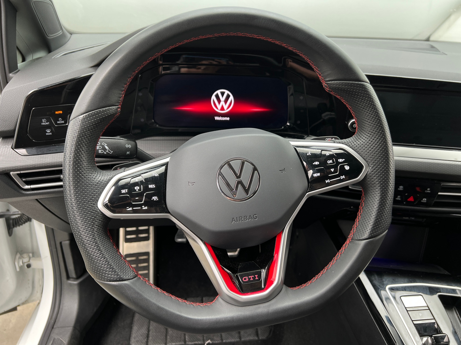Thumbnail: 2024 Volkswagen Golf - 5