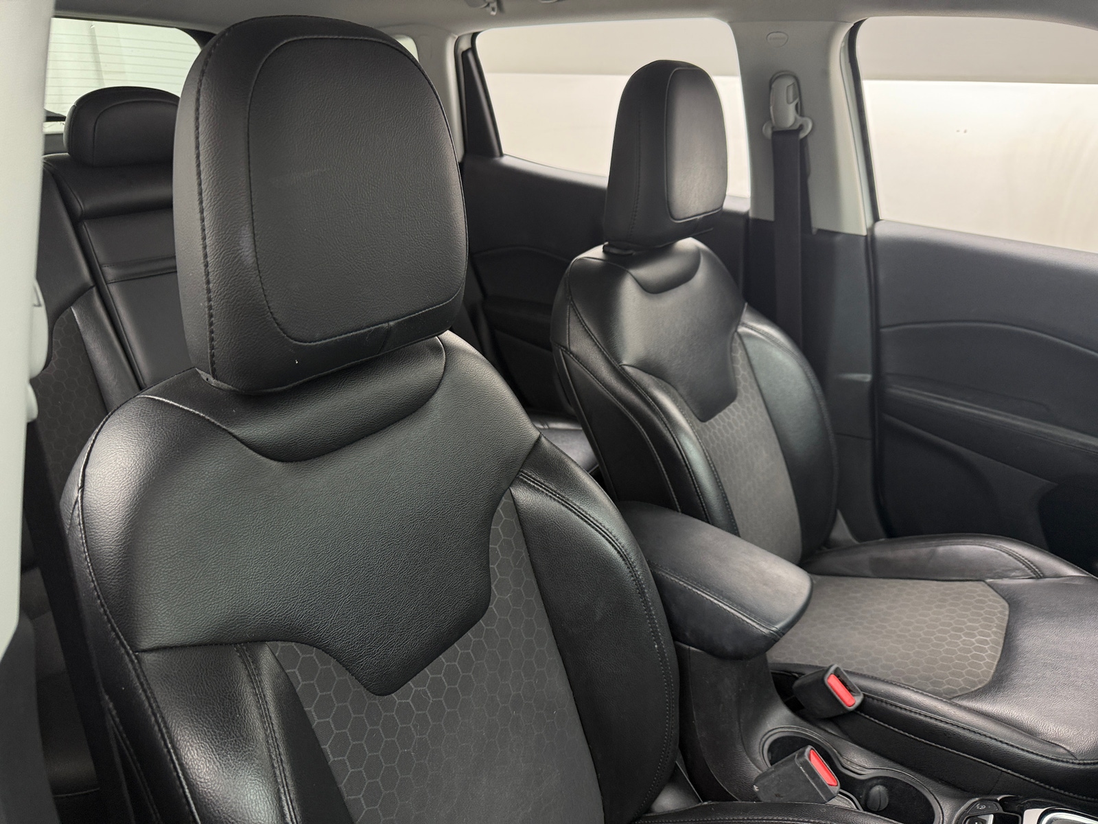 Thumbnail: 2018 Jeep Compass - 2
