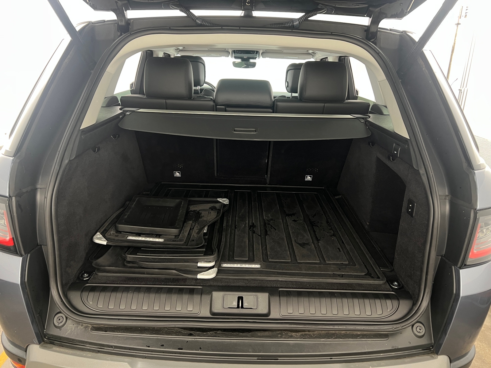 Thumbnail: 2021 Land Rover Range Rover Sport - 6
