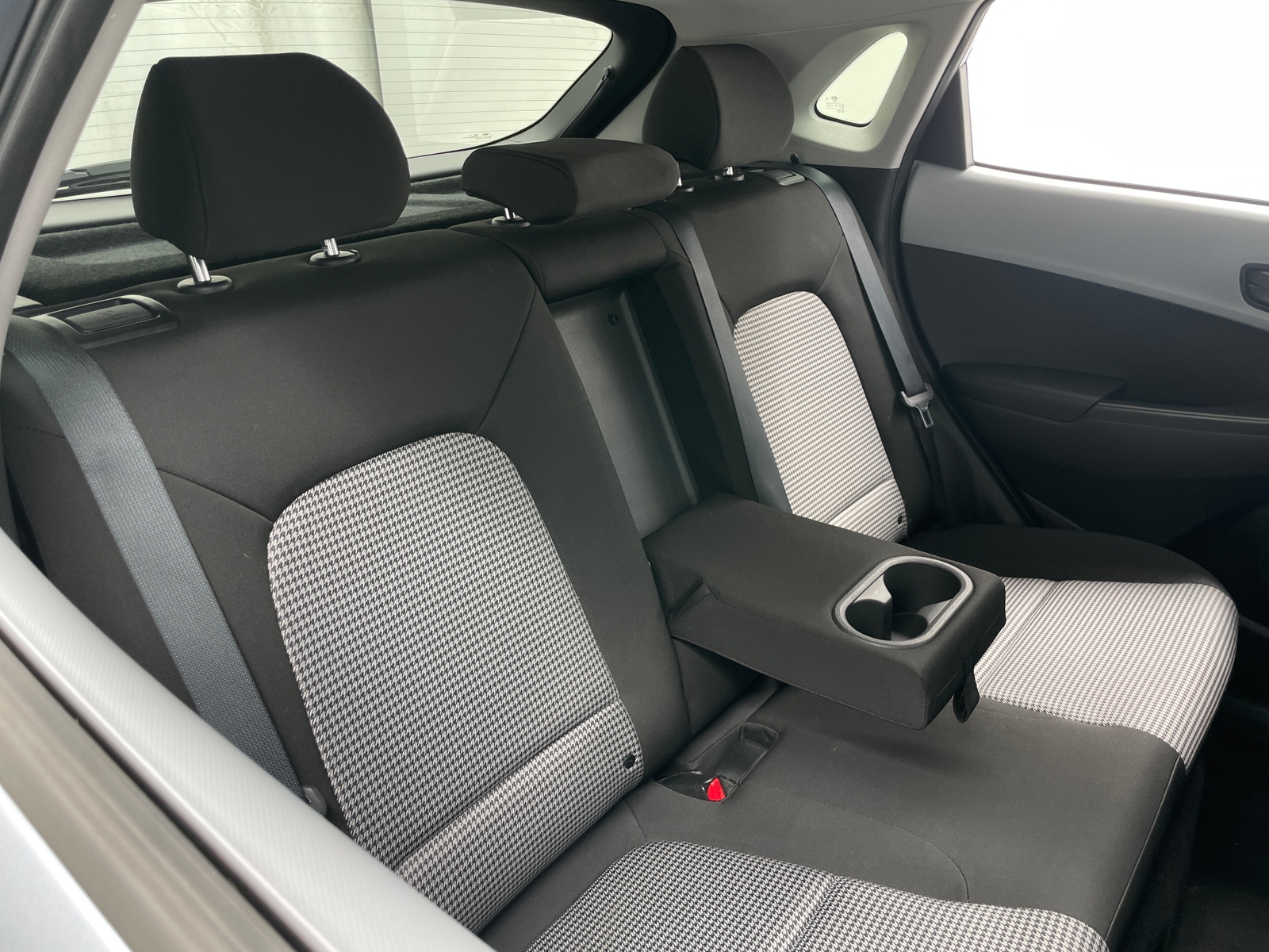 Thumbnail: 2018 Hyundai Kona - 6