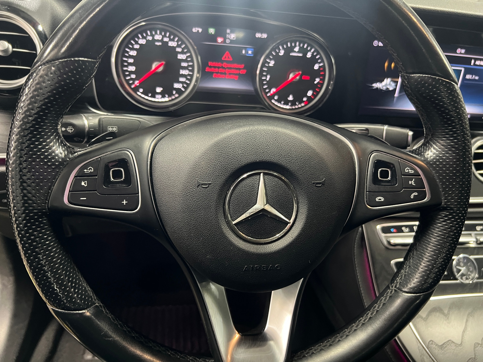 Thumbnail: 2018 Mercedes-Benz E-Class - 4