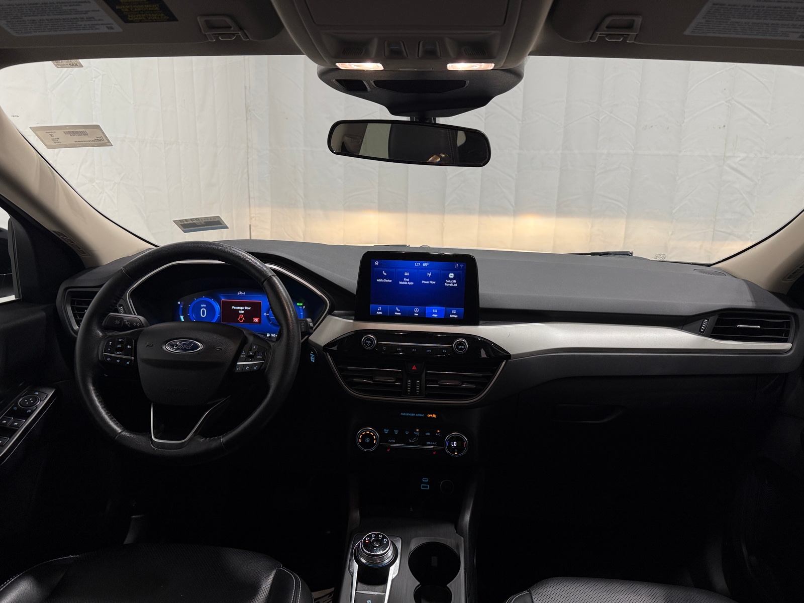 Thumbnail: 2020 Ford Escape - 3