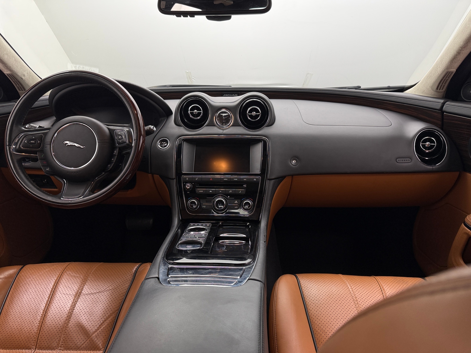 Thumbnail: 2015 Jaguar XJ - 2