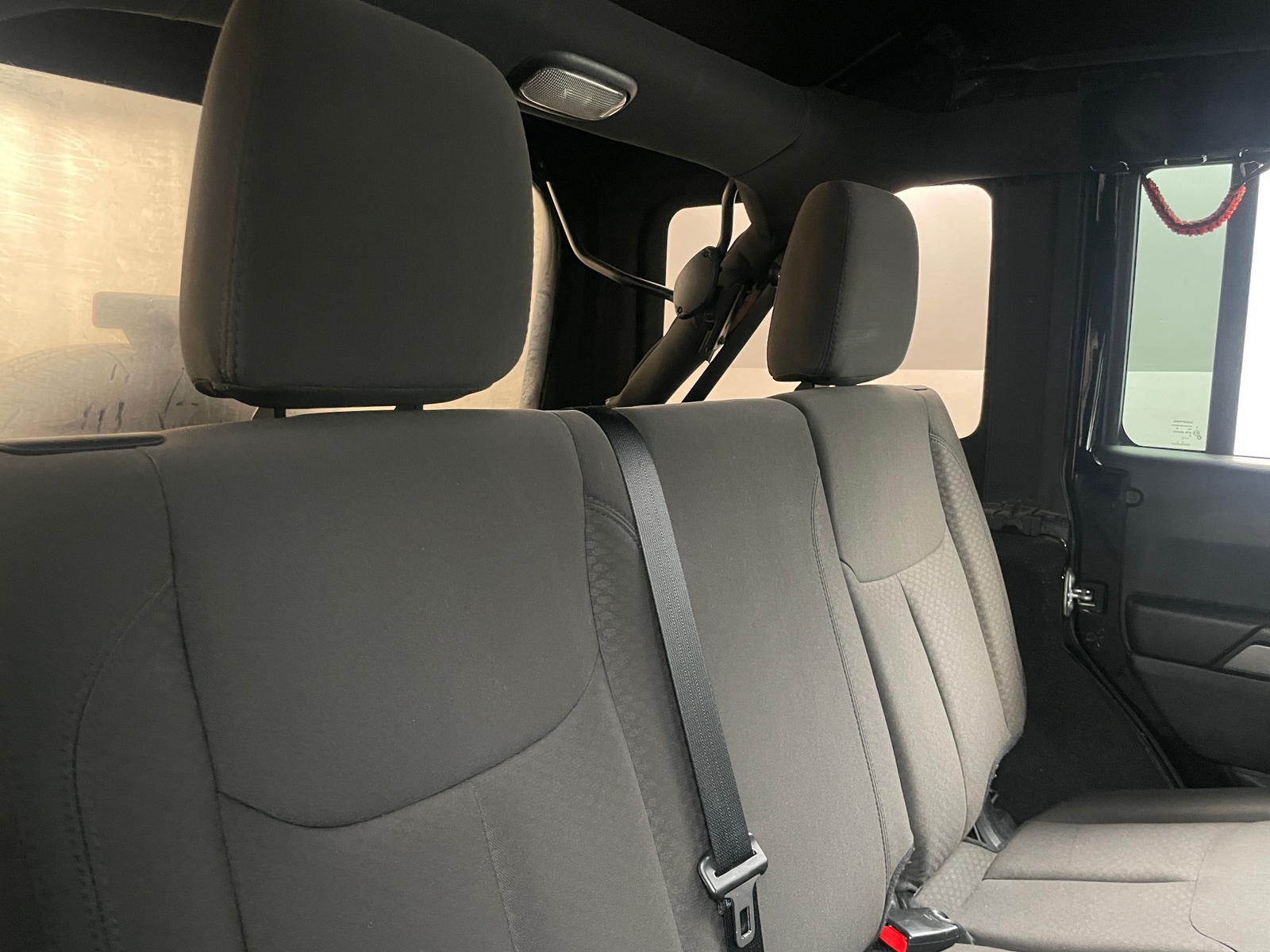 Thumbnail: 2017 Jeep Wrangler - 6