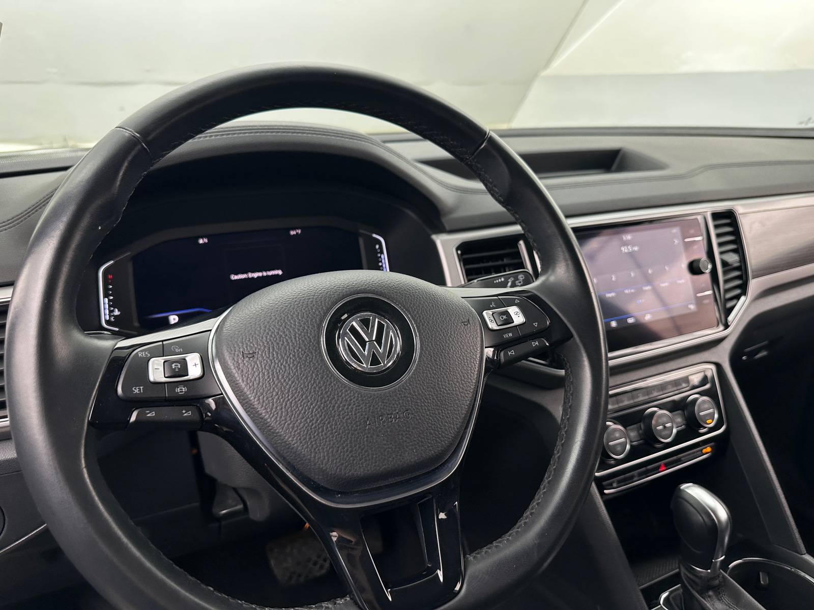 Thumbnail: 2019 Volkswagen Atlas - 4