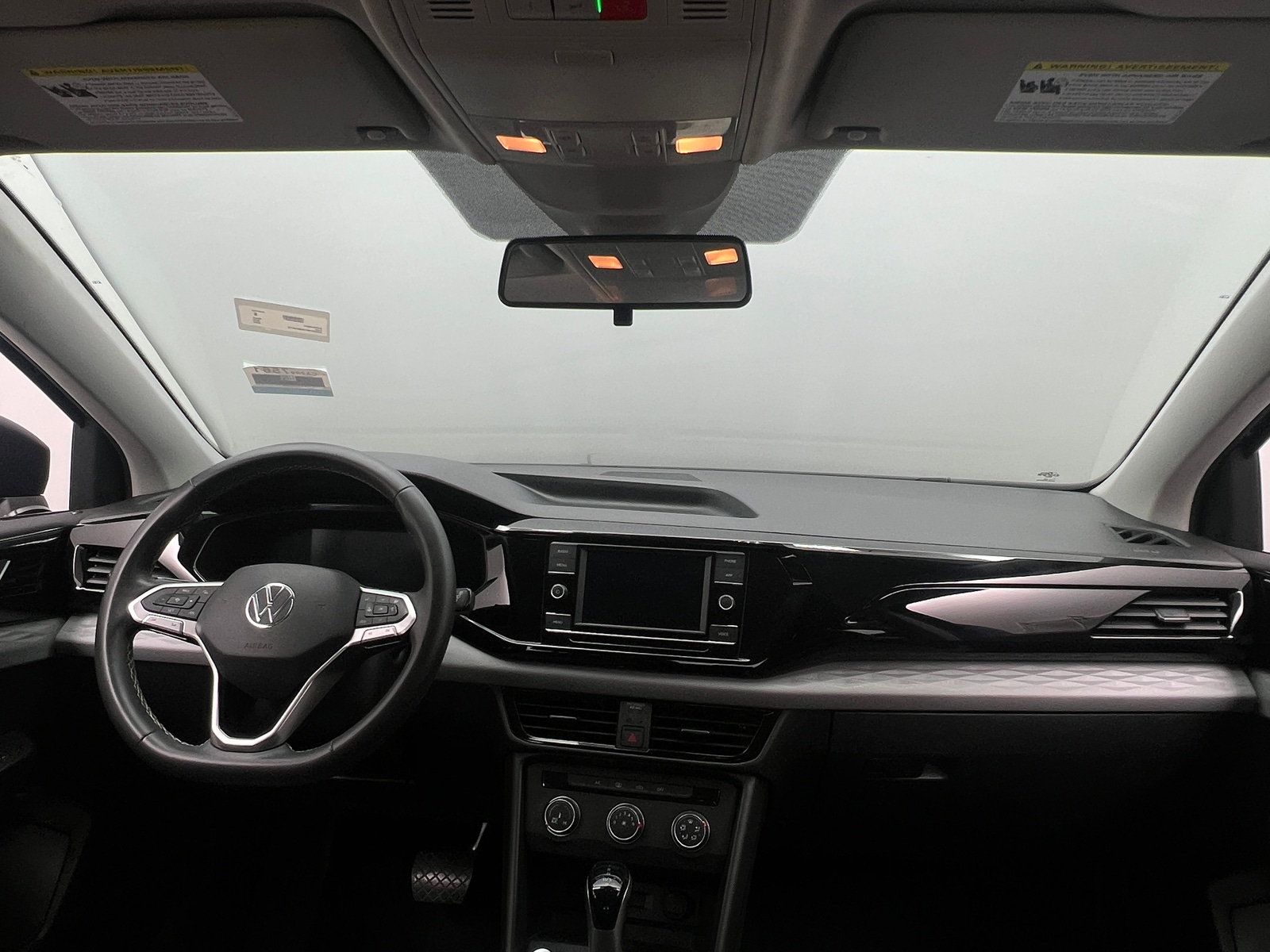 Thumbnail: 2022 Volkswagen Taos - 3