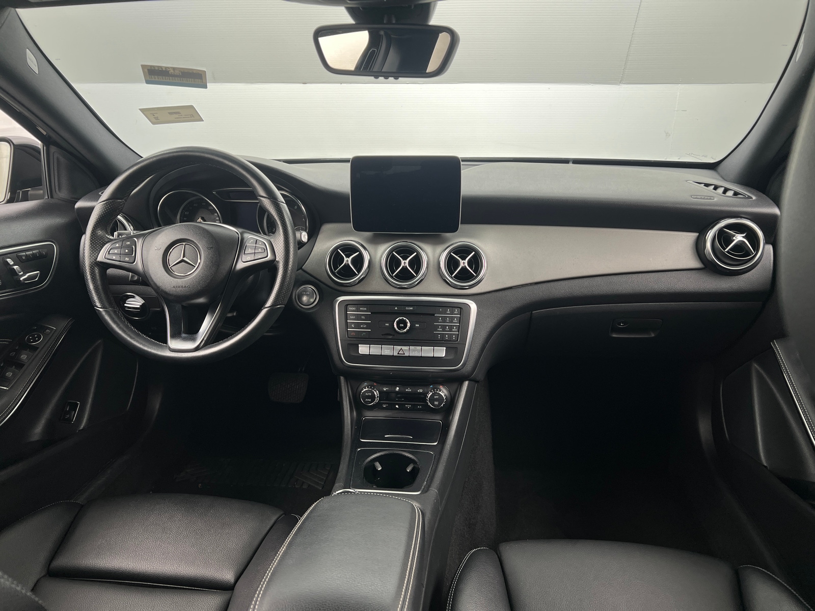 Thumbnail: 2020 Mercedes-Benz GLA - 2