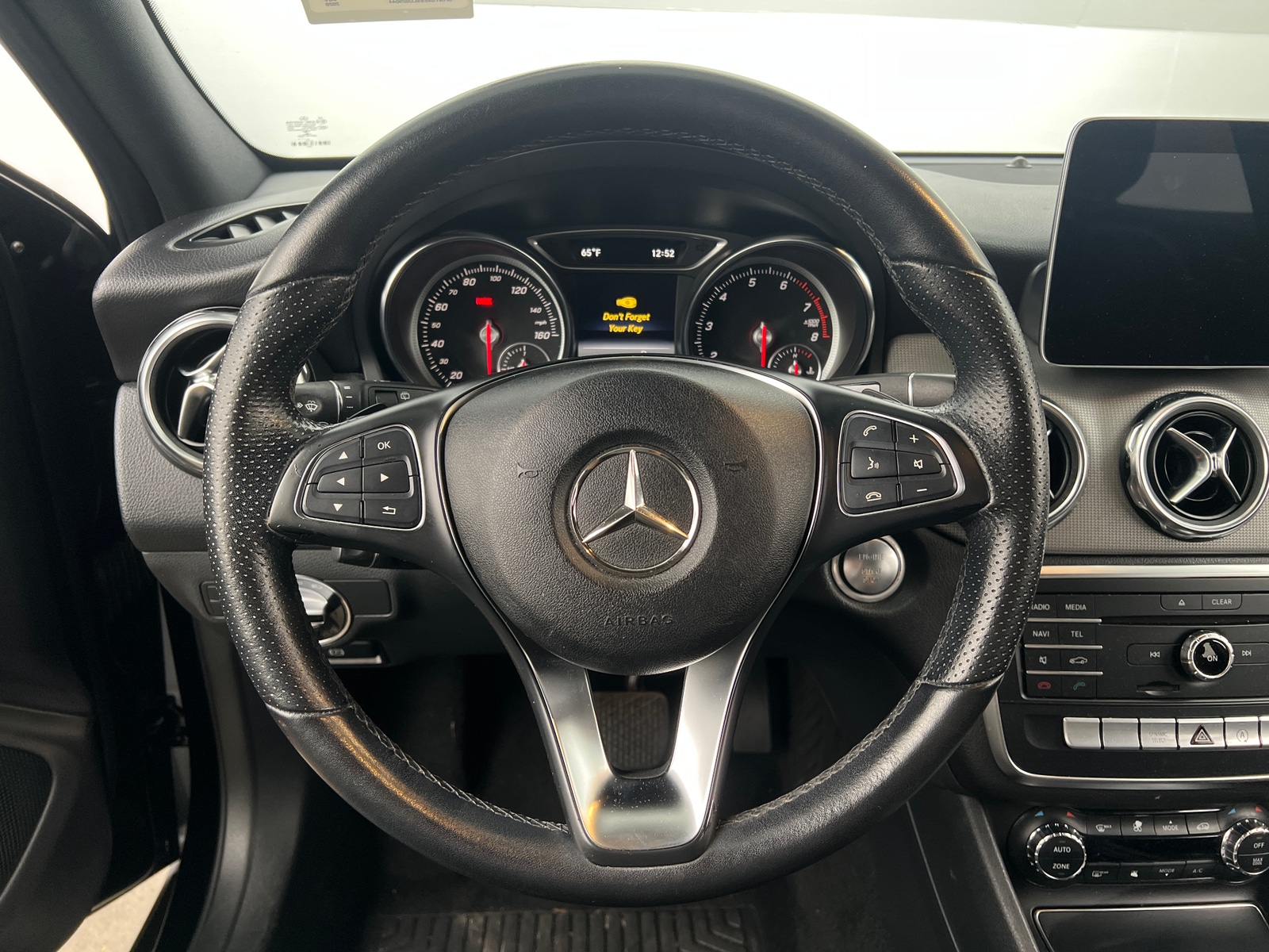 Thumbnail: 2020 Mercedes-Benz GLA - 4