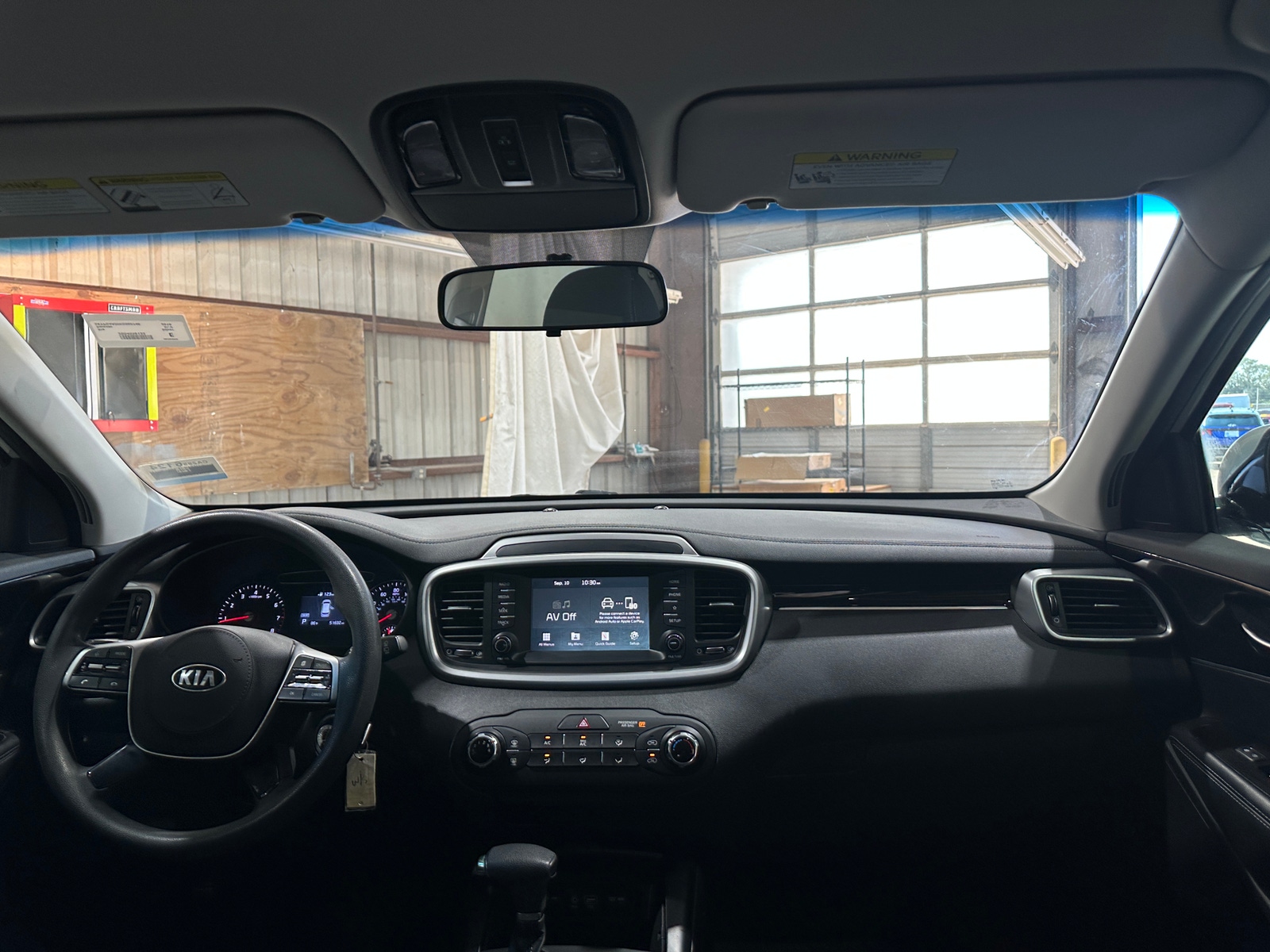 Thumbnail: 2019 Kia Sorento - 3
