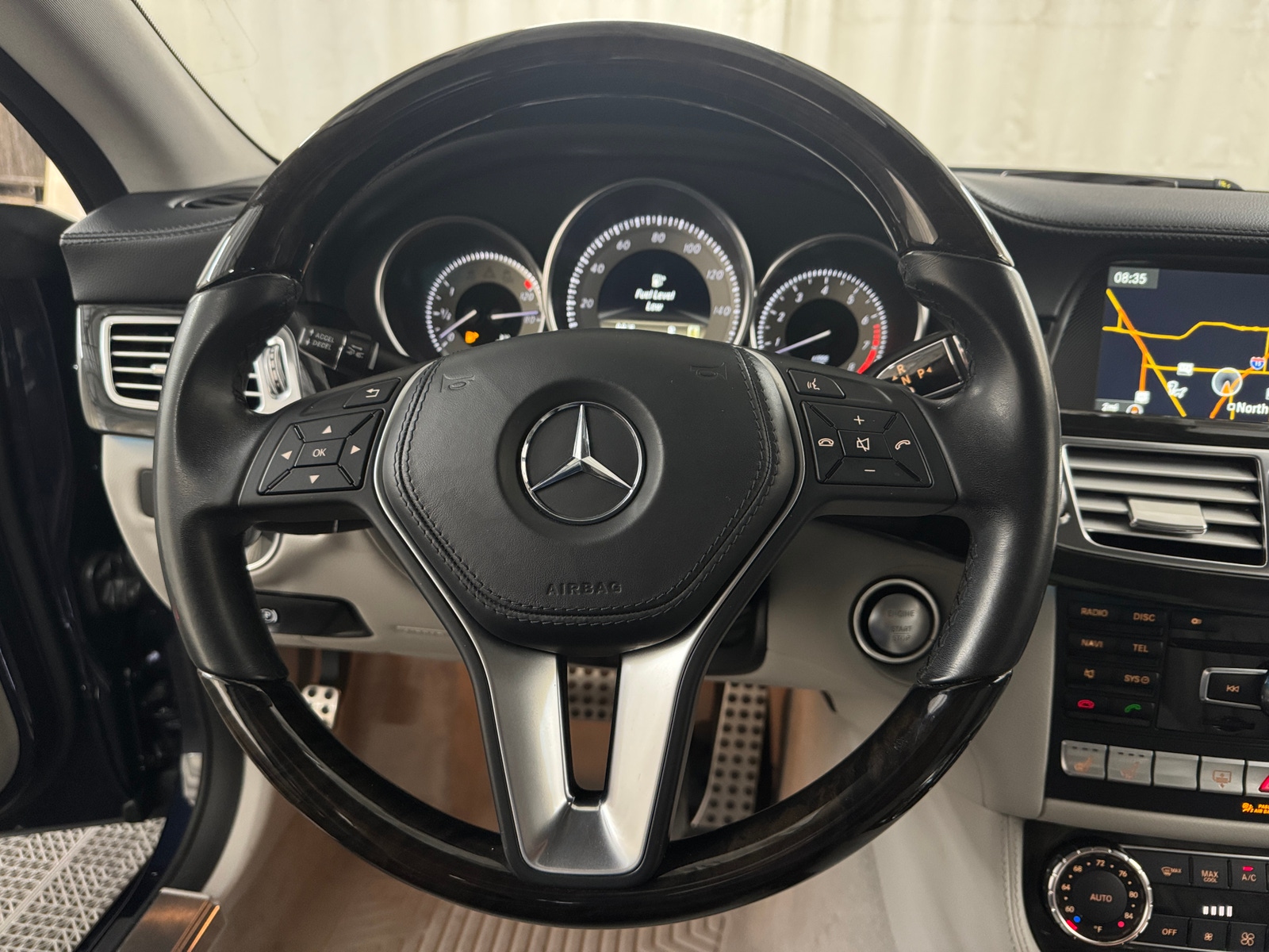 Thumbnail: 2012 Mercedes-Benz CLS - 4