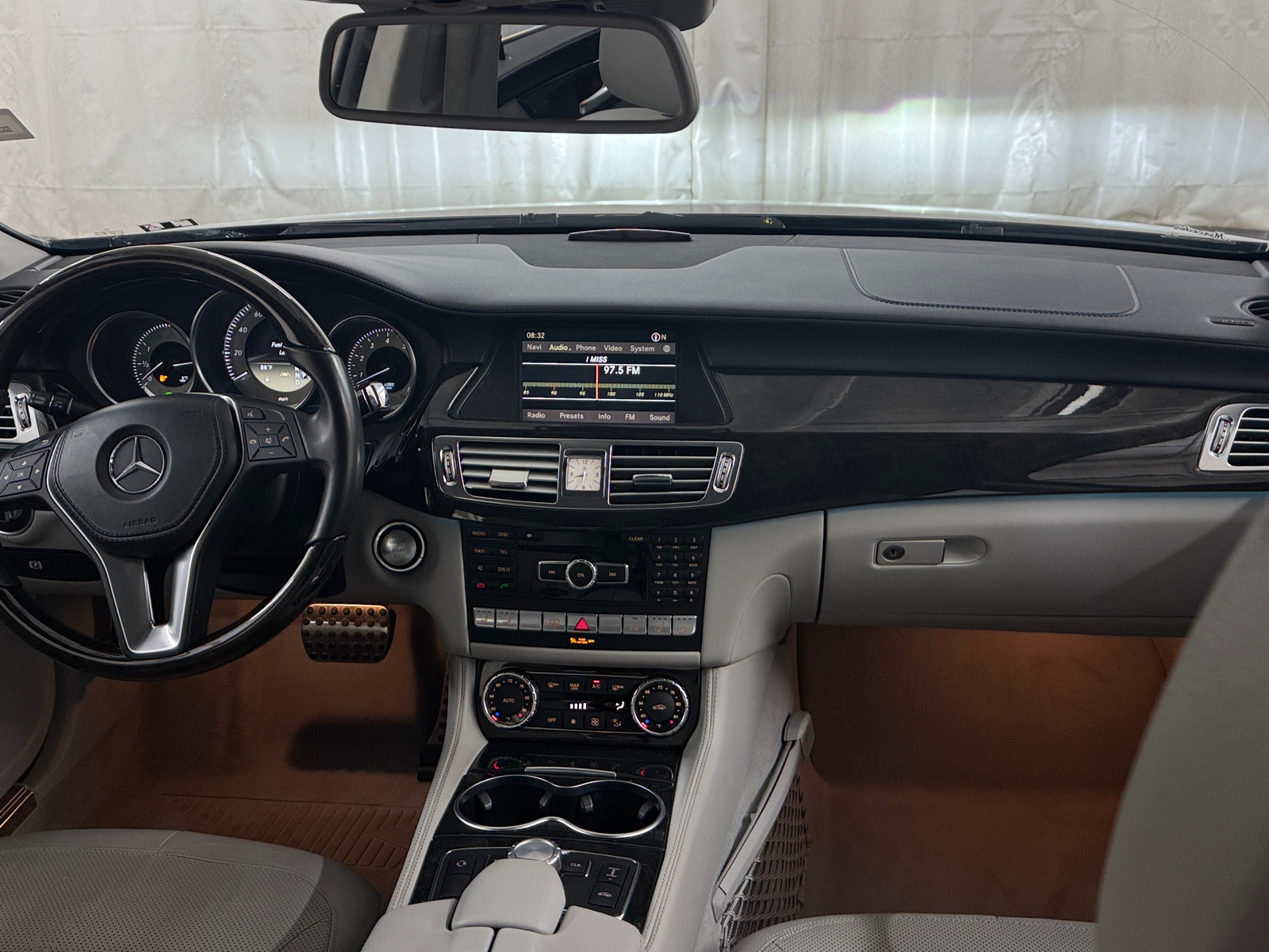 Thumbnail: 2012 Mercedes-Benz CLS - 2