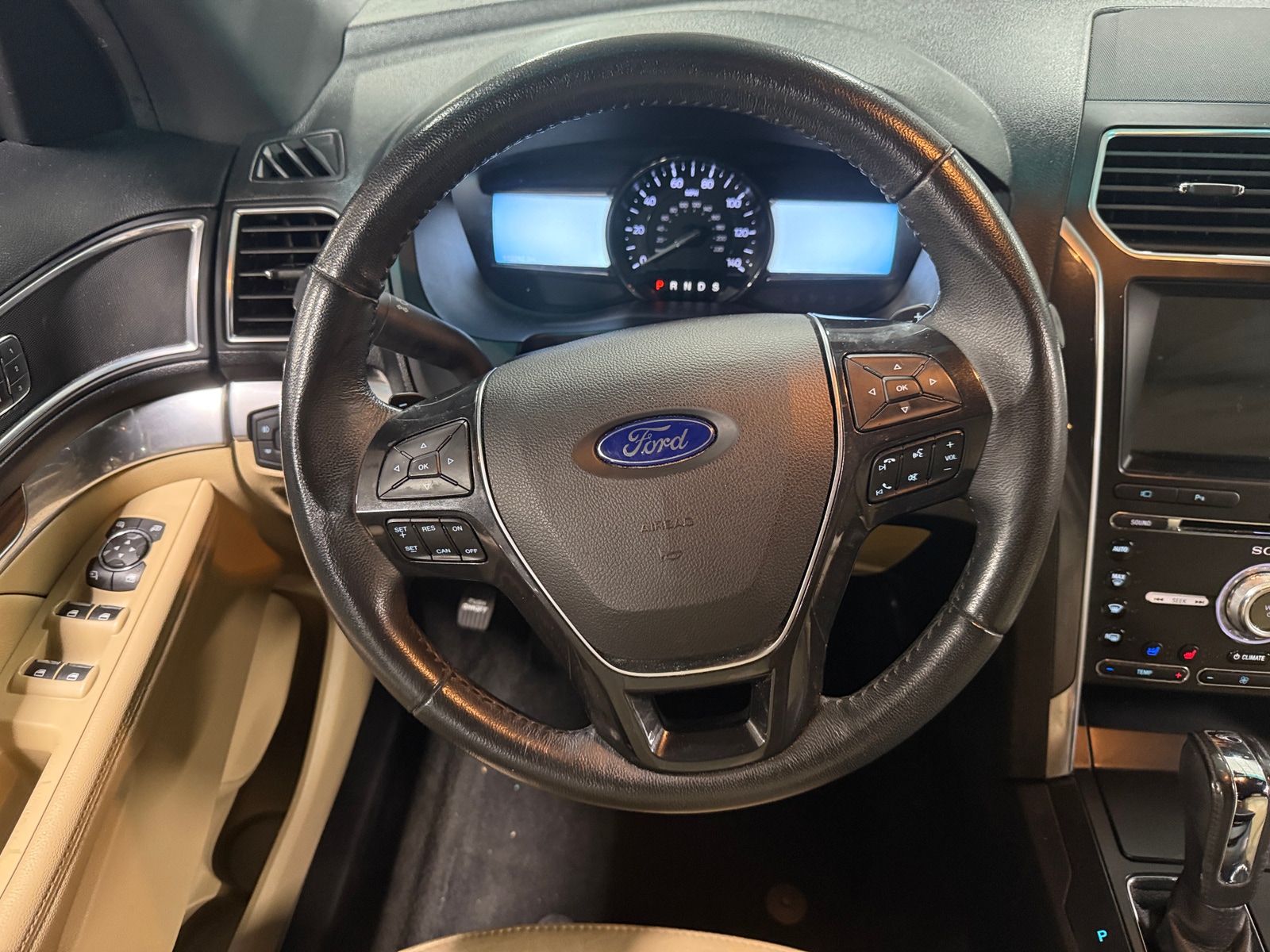 Thumbnail: 2017 Ford Explorer - 4