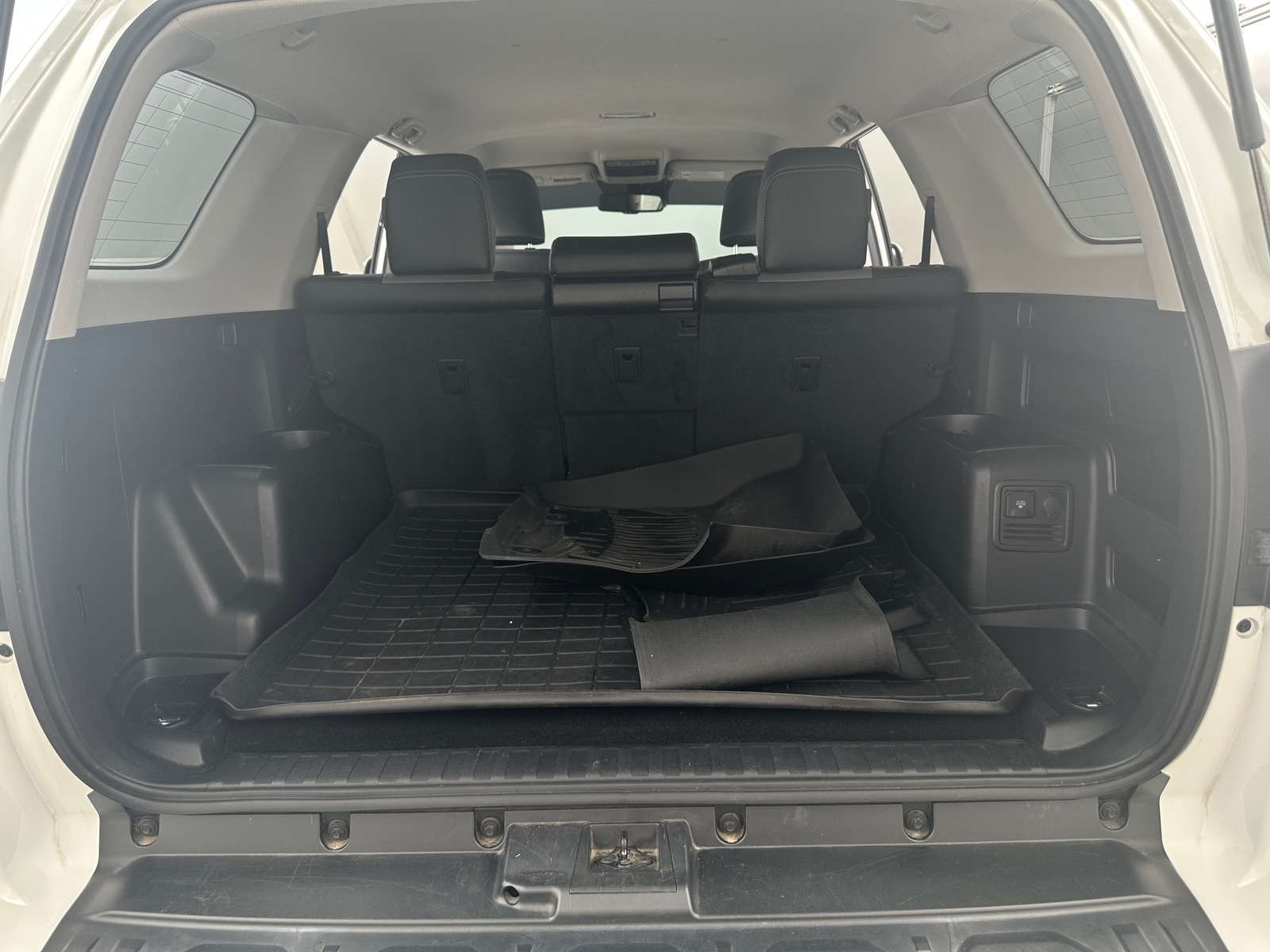 Thumbnail: 2020 Toyota 4Runner - 6