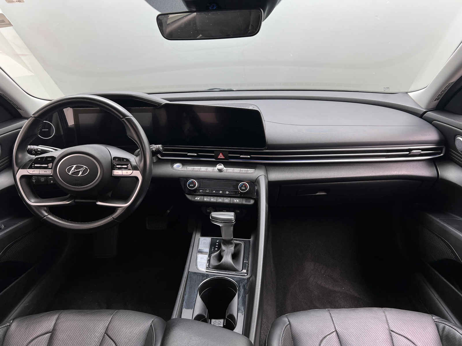 Thumbnail: 2023 Hyundai Elantra - 2
