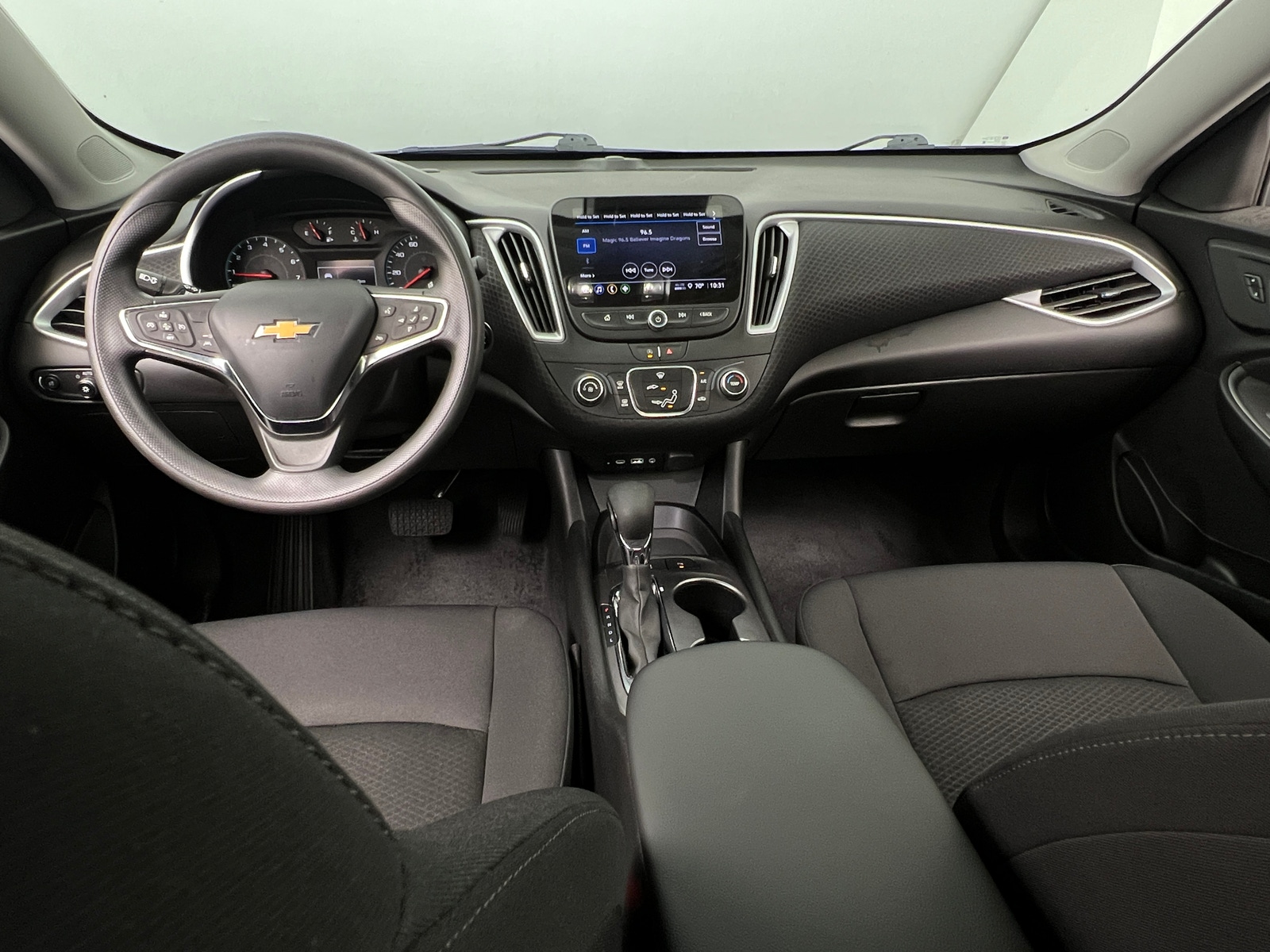 Thumbnail: 2023 Chevrolet Malibu - 3