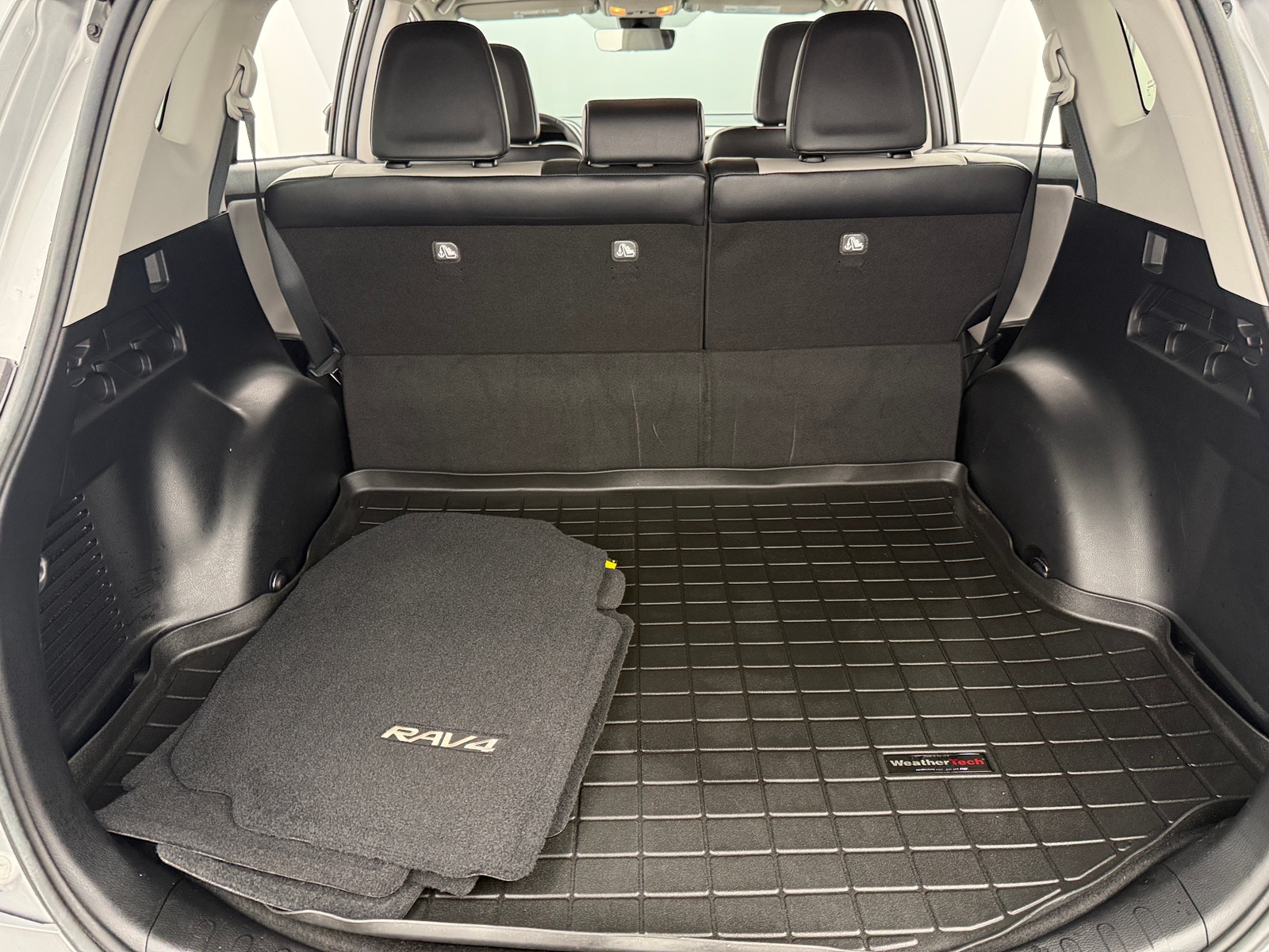 Thumbnail: 2016 Toyota RAV4 - 6