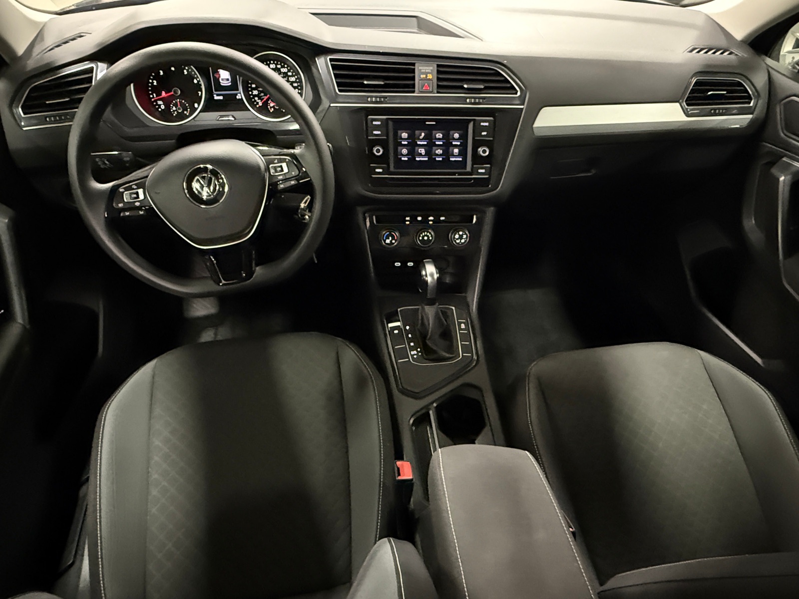 Thumbnail: 2021 Volkswagen Tiguan - 3