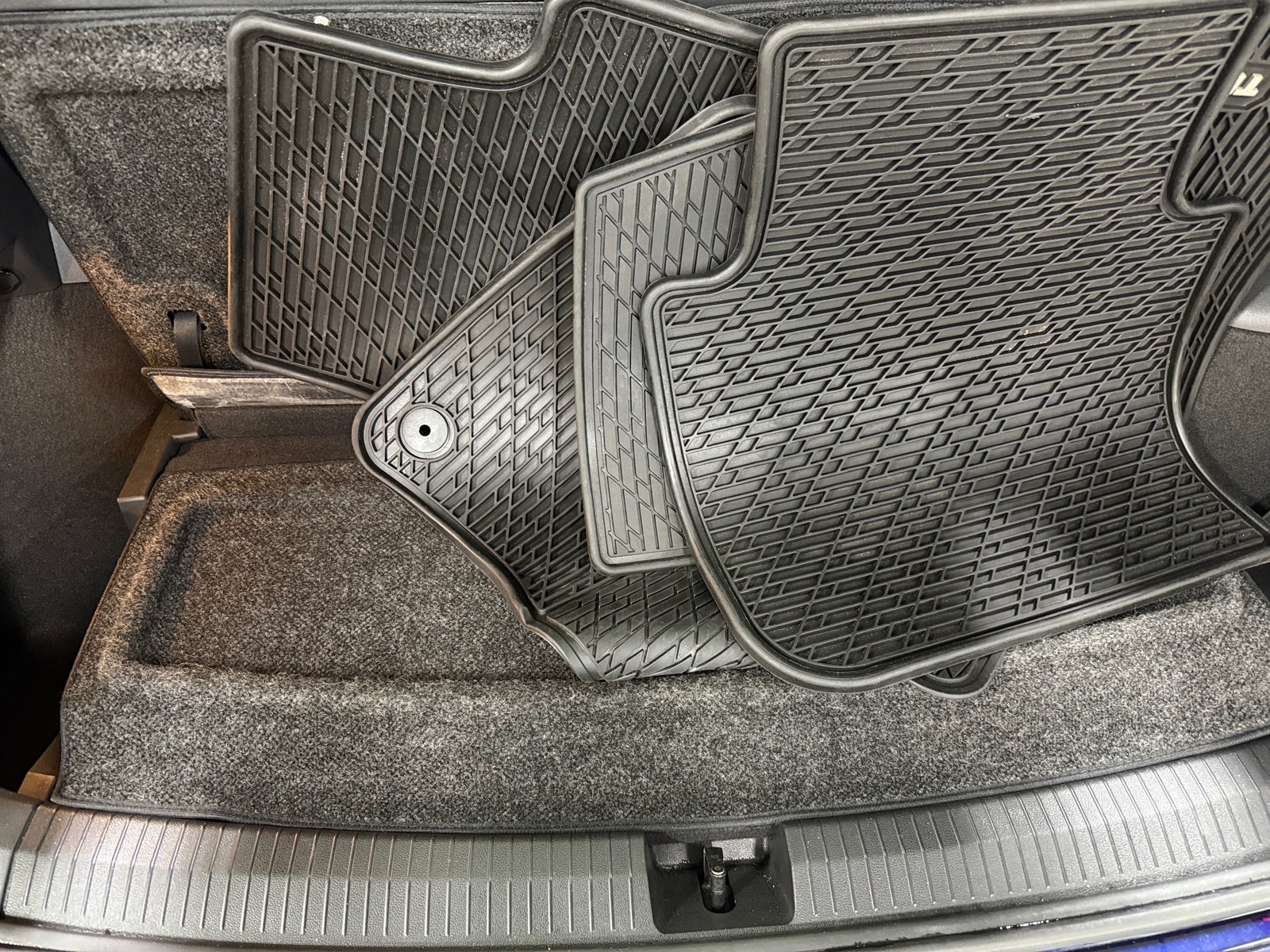 Thumbnail: 2021 Volkswagen Tiguan - 7