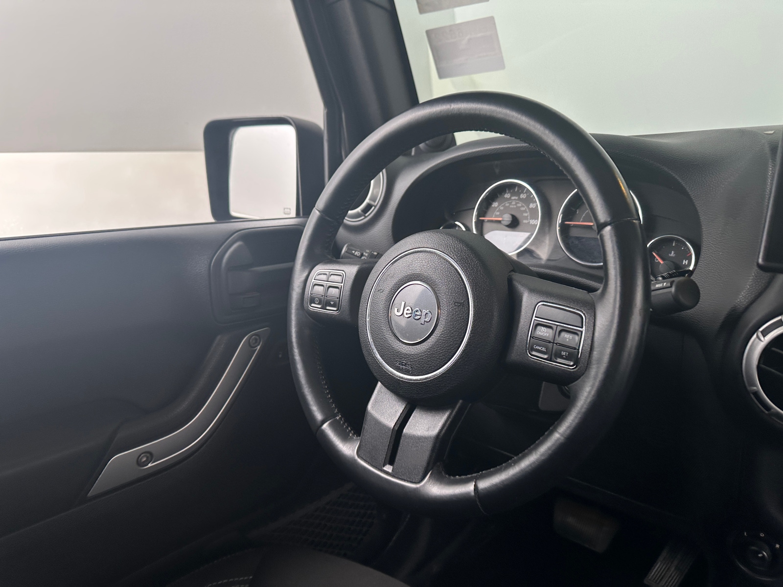 Thumbnail: 2014 Jeep Wrangler - 5