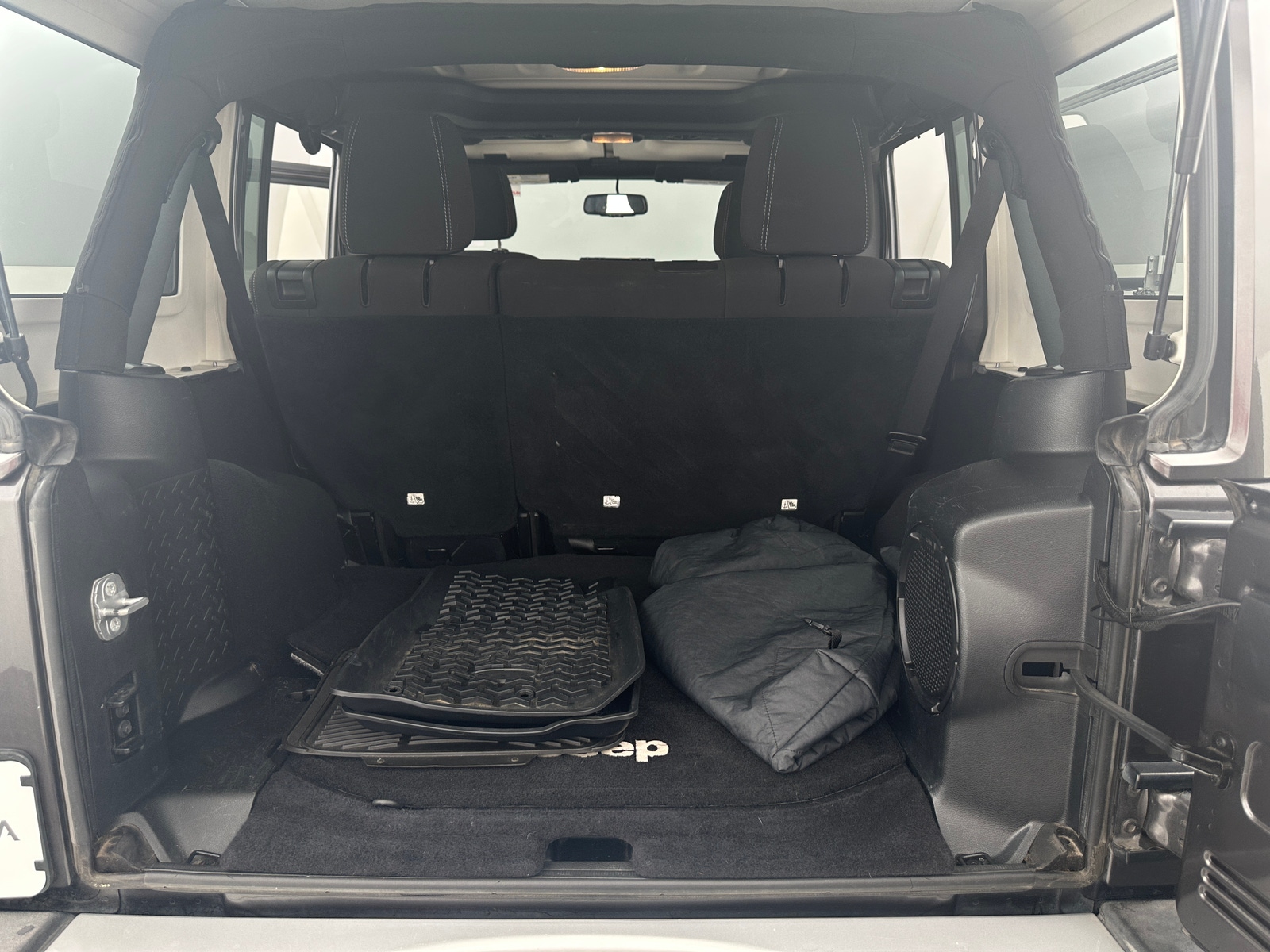 Thumbnail: 2014 Jeep Wrangler - 7
