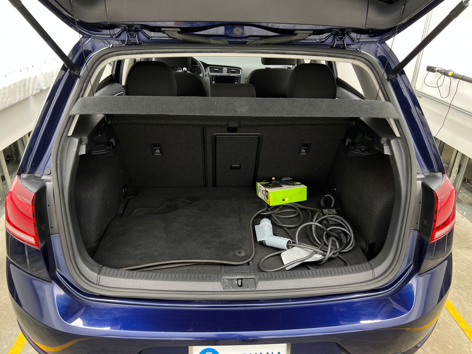 Thumbnail: 2019 Volkswagen e-Golf - 7