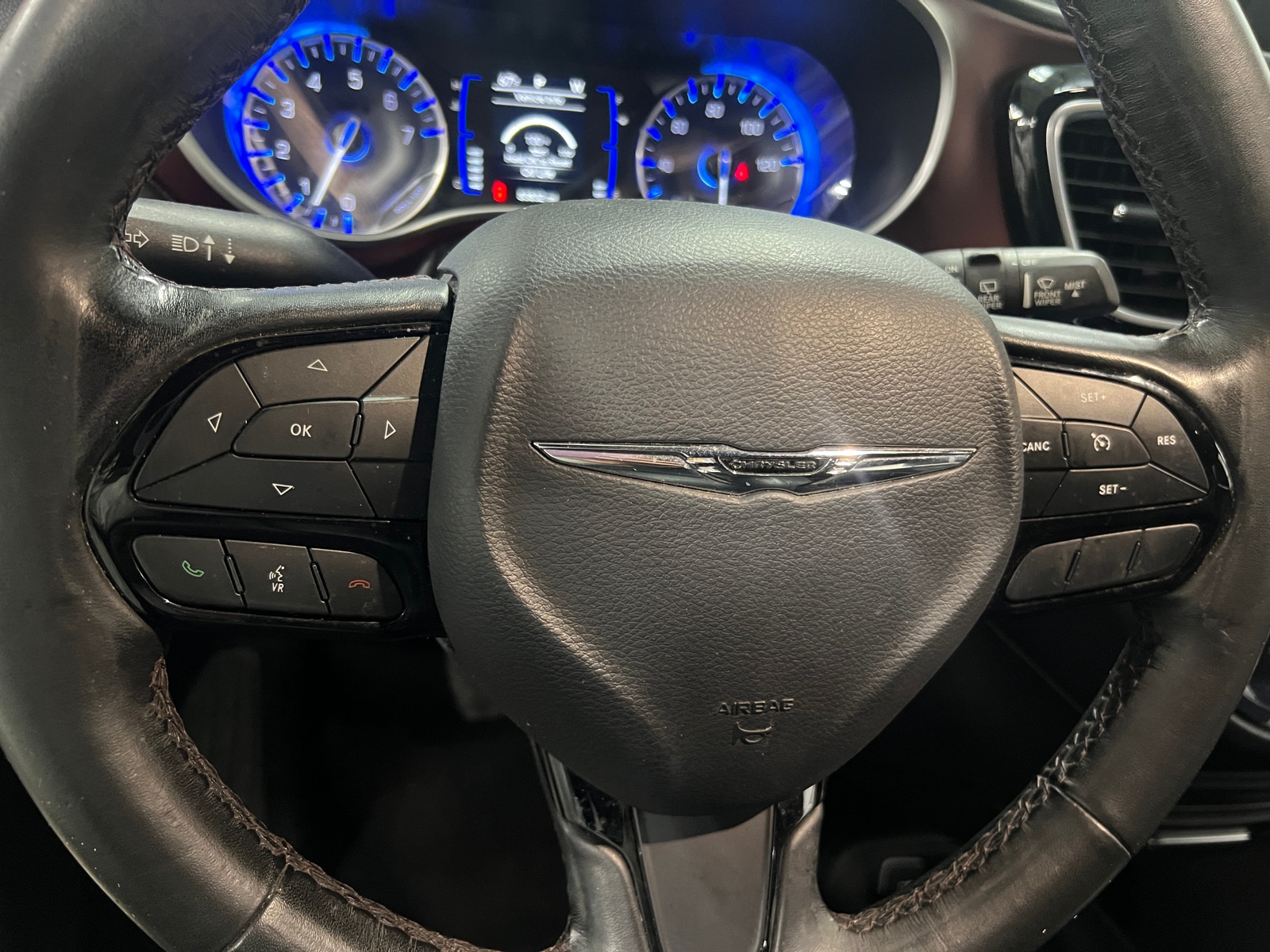 Thumbnail: 2020 Chrysler Pacifica - 4
