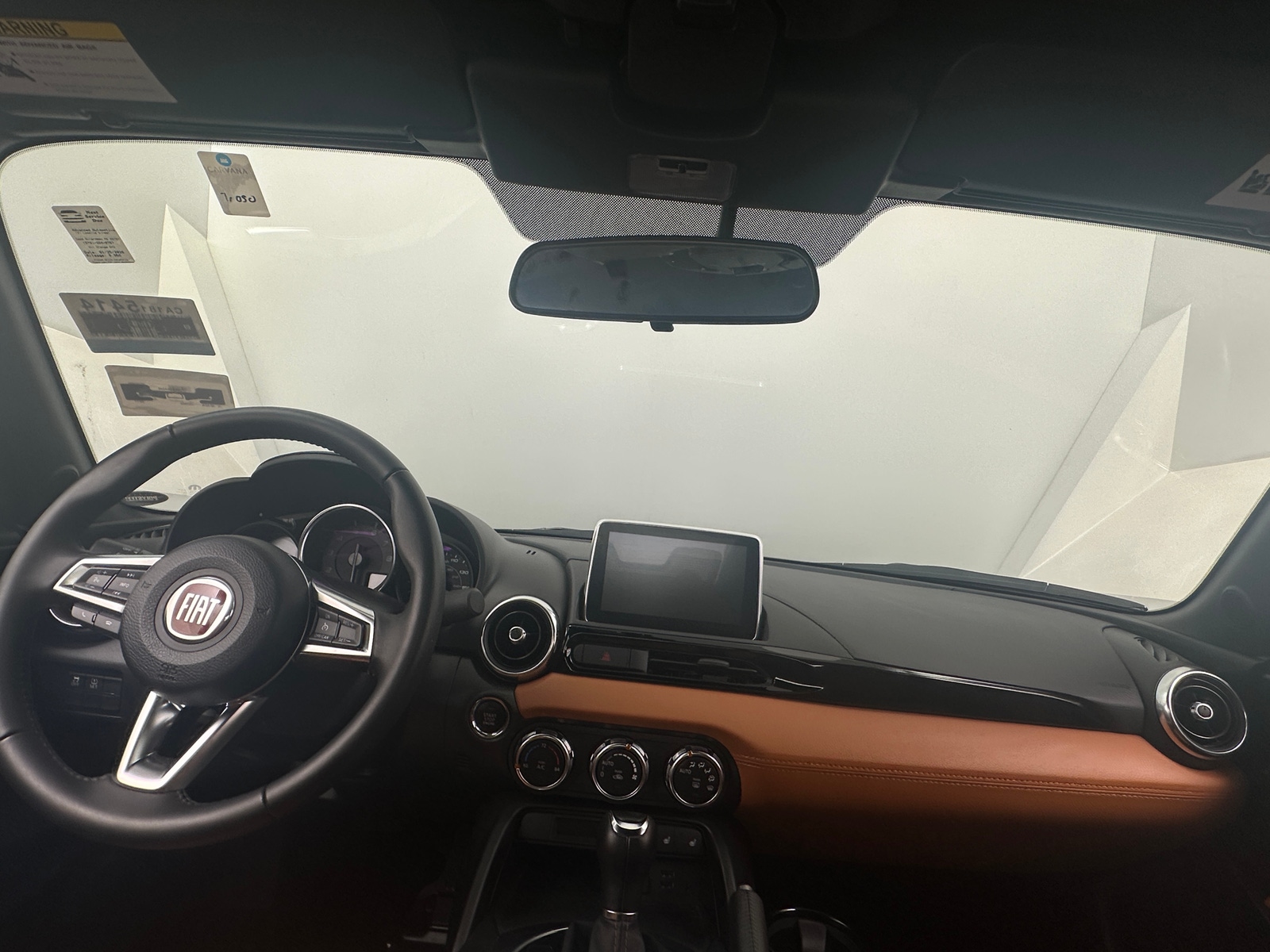 Thumbnail: 2017 Fiat 124 Spider - 3
