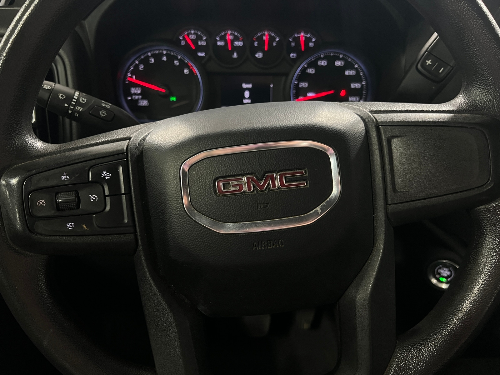 Thumbnail: 2023 GMC Sierra 1500 - 4