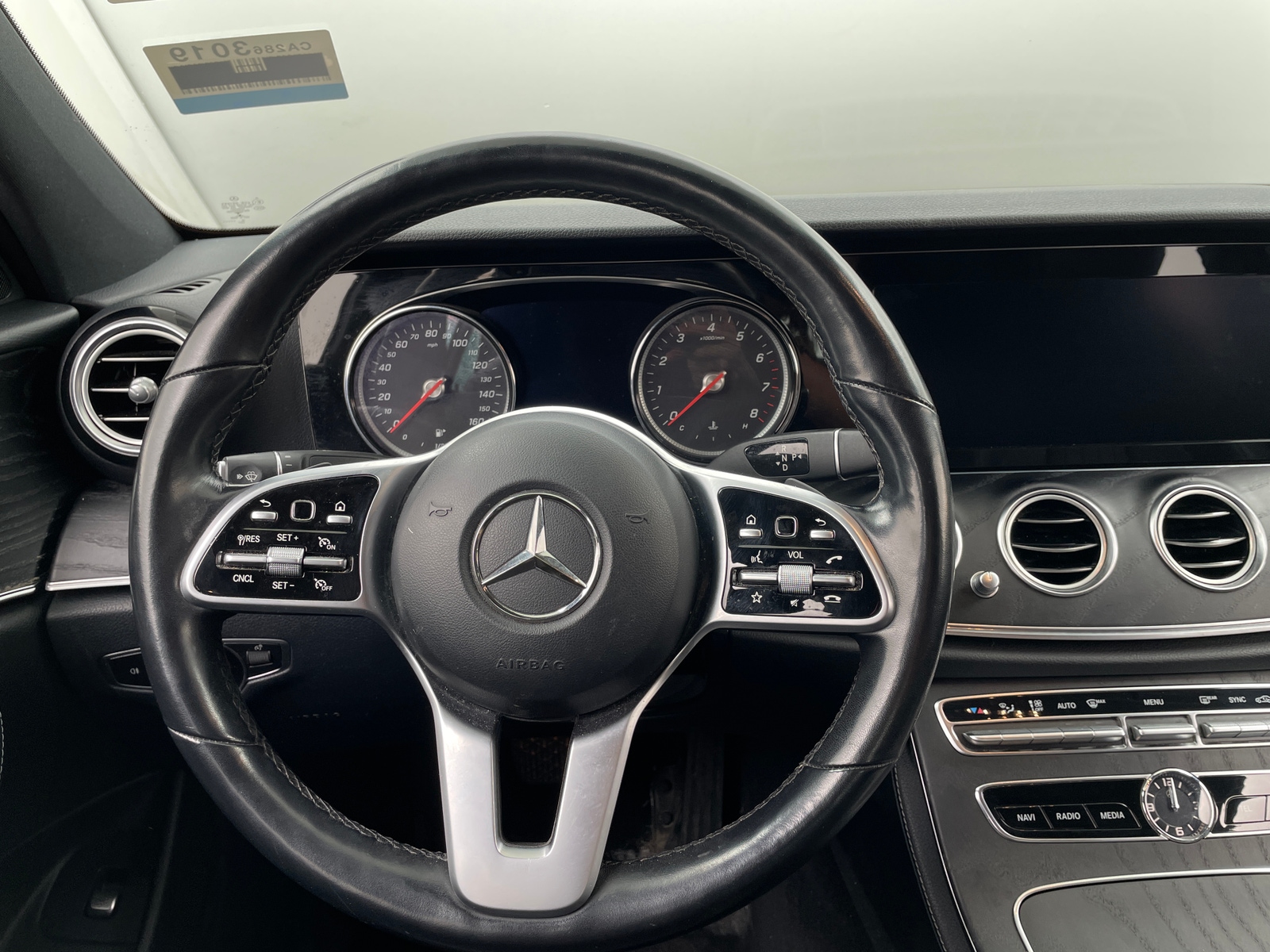 Thumbnail: 2019 Mercedes-Benz E-Class - 4