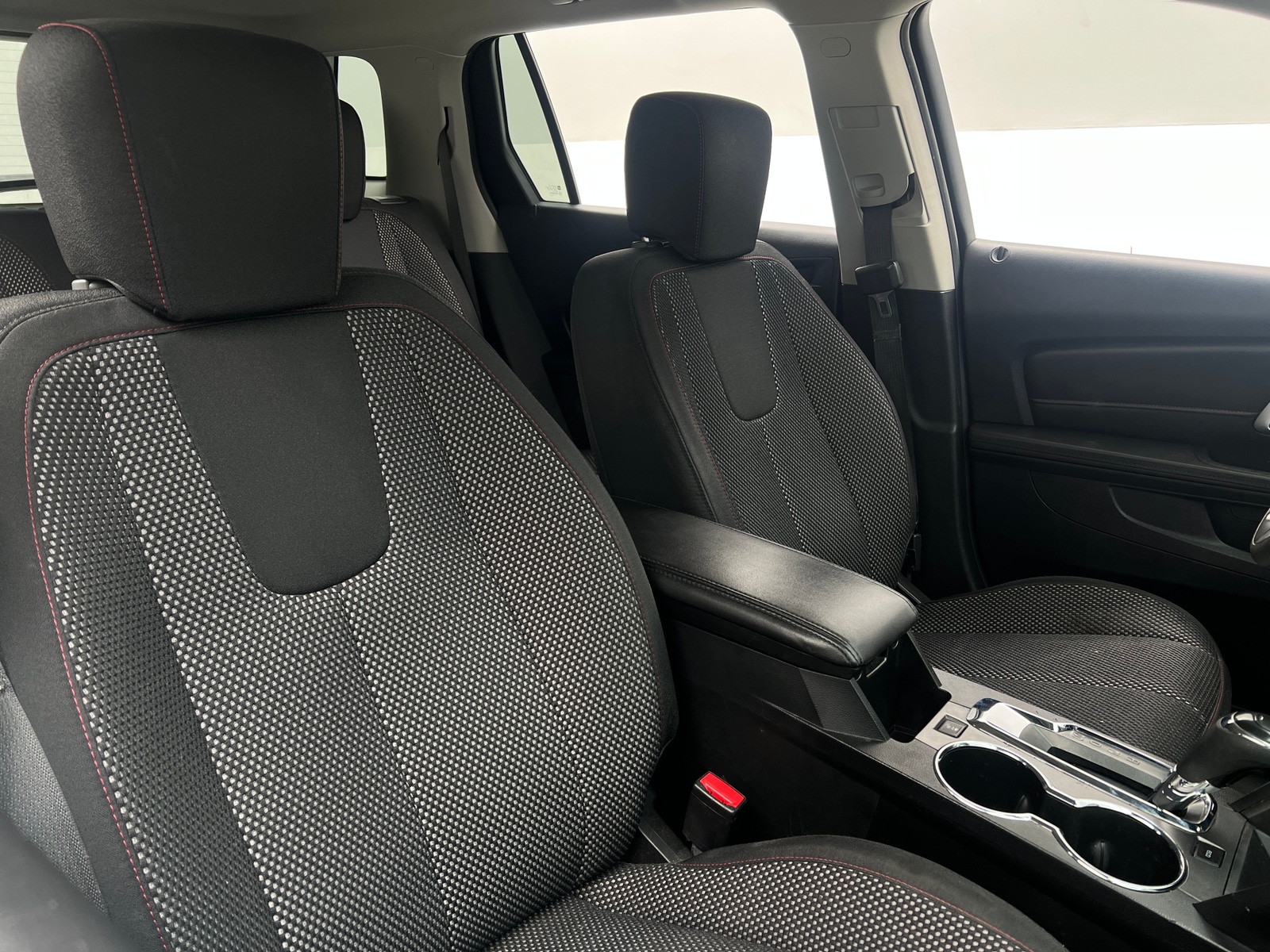 Thumbnail: 2017 GMC Terrain - 2