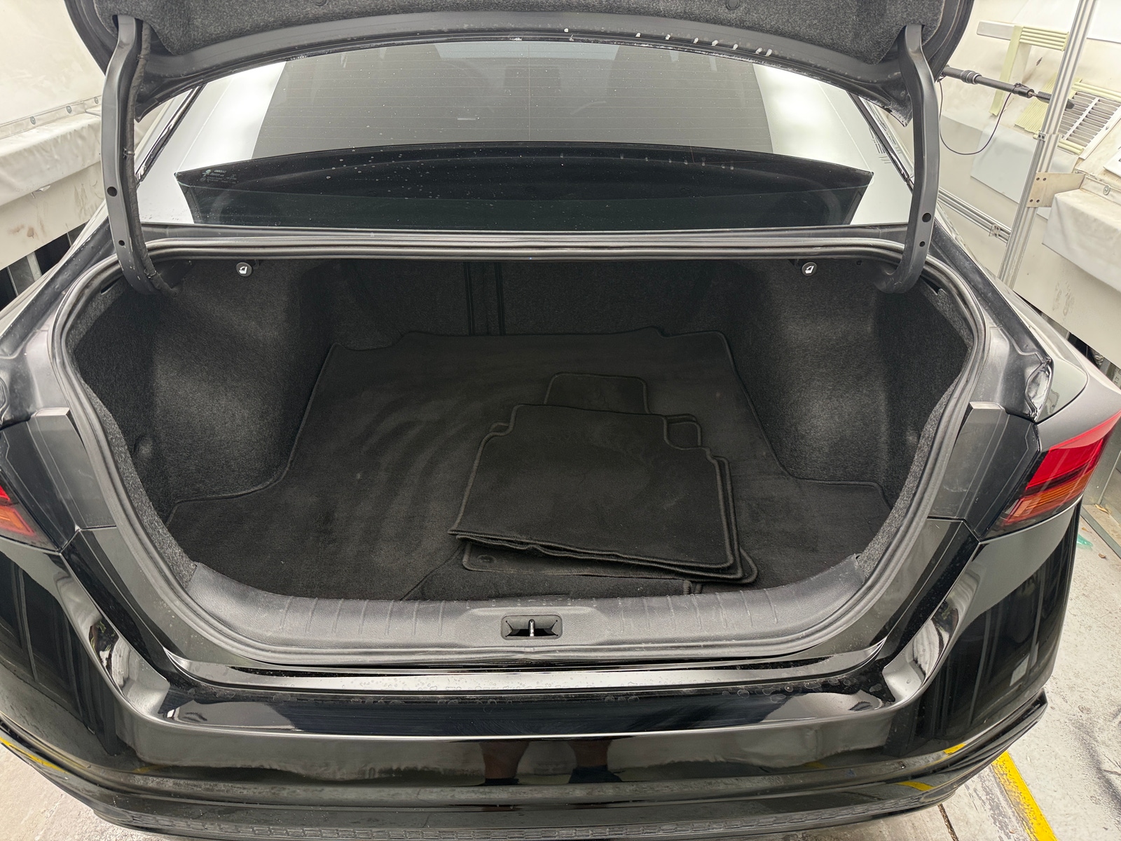 Thumbnail: 2020 Nissan Altima - 7