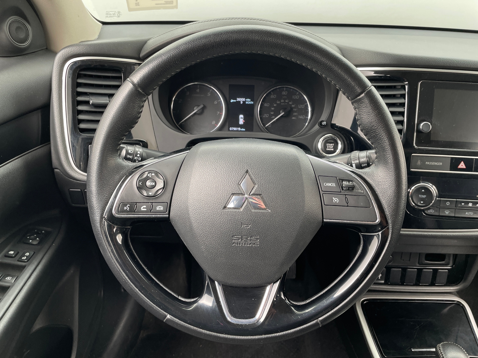 Thumbnail: 2019 Mitsubishi Outlander - 5