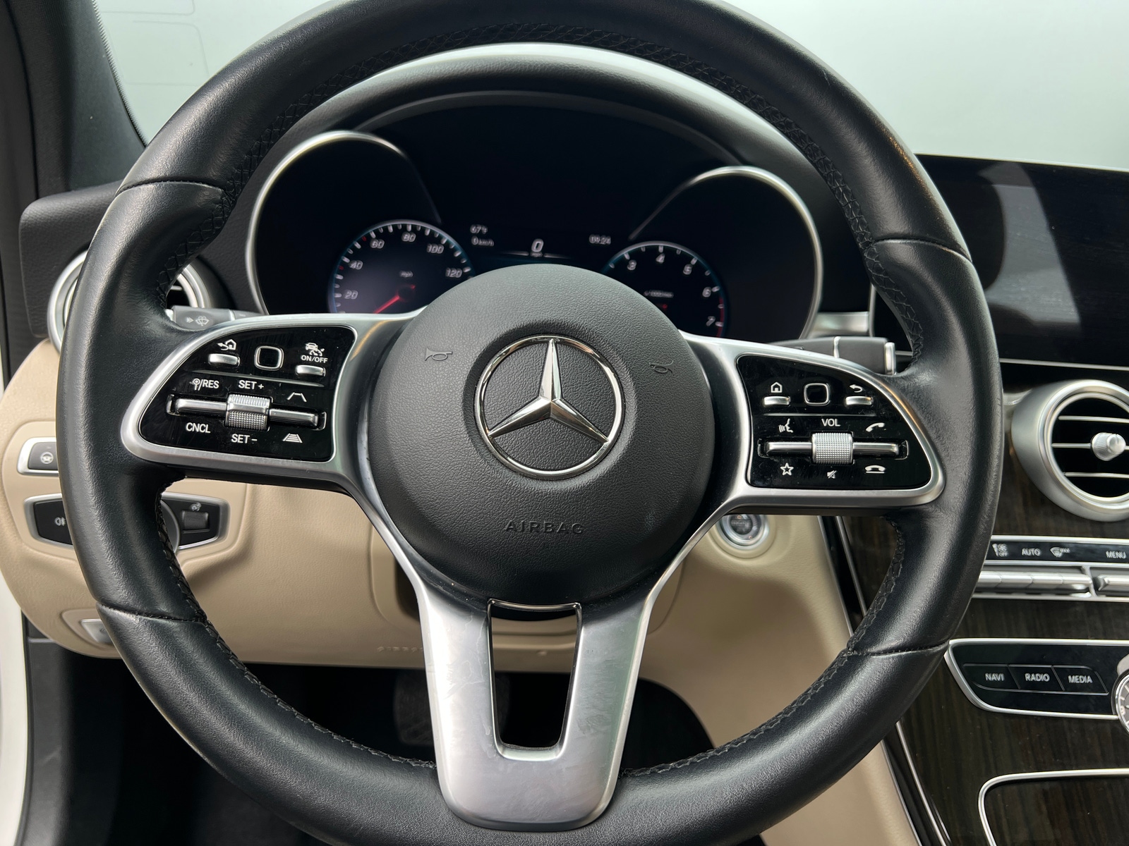 Thumbnail: 2020 Mercedes-Benz C-Class - 4