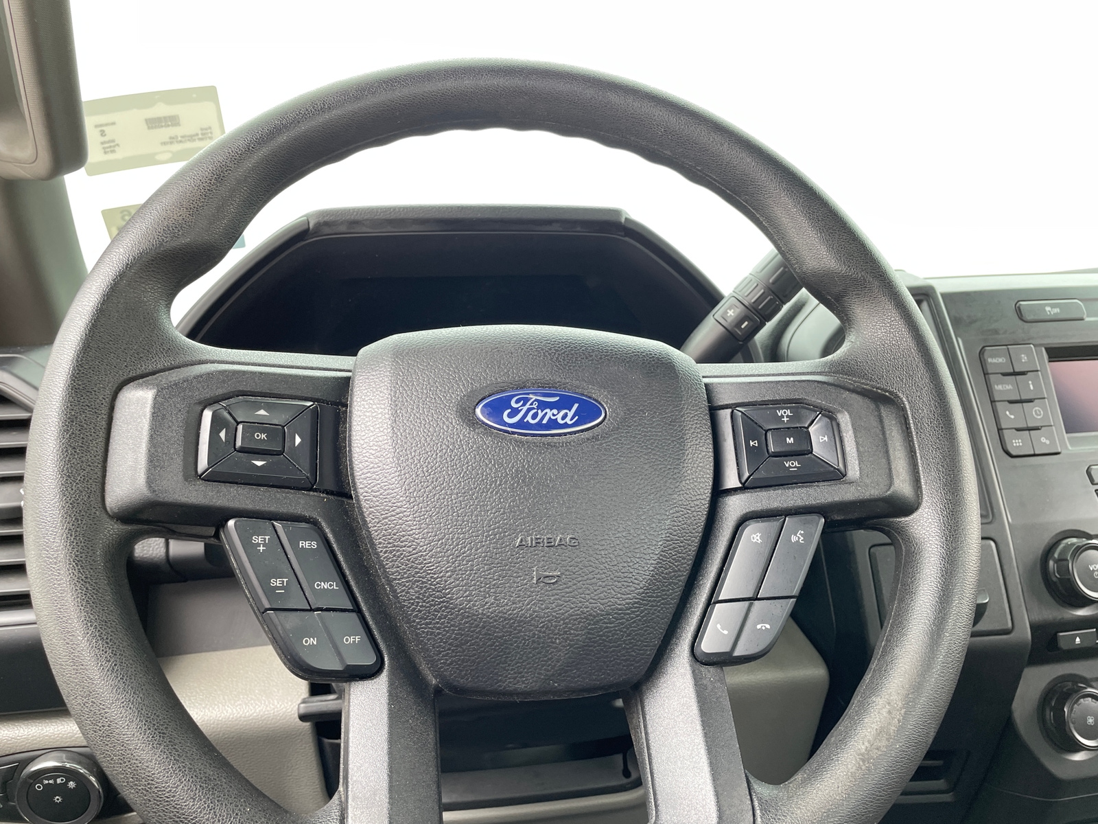Thumbnail: 2018 Ford Econoline - 4