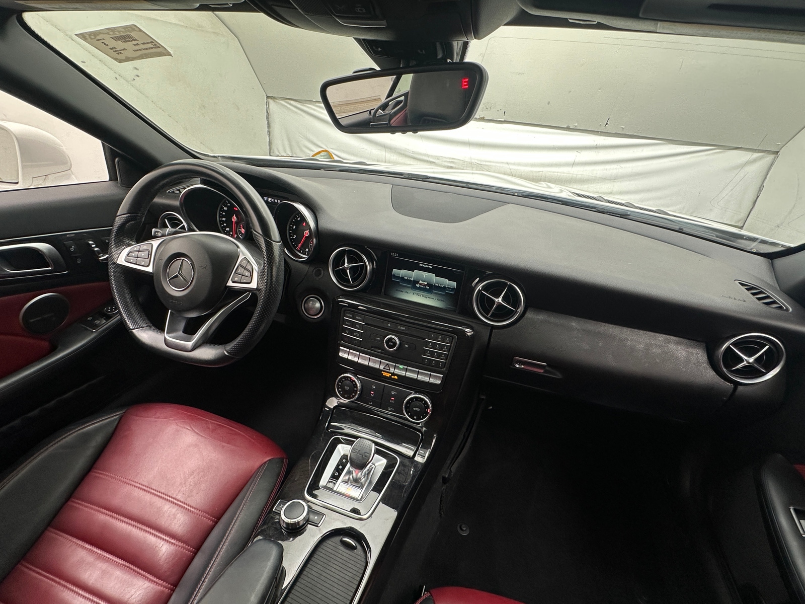 Thumbnail: 2018 Mercedes-Benz SLC - 2